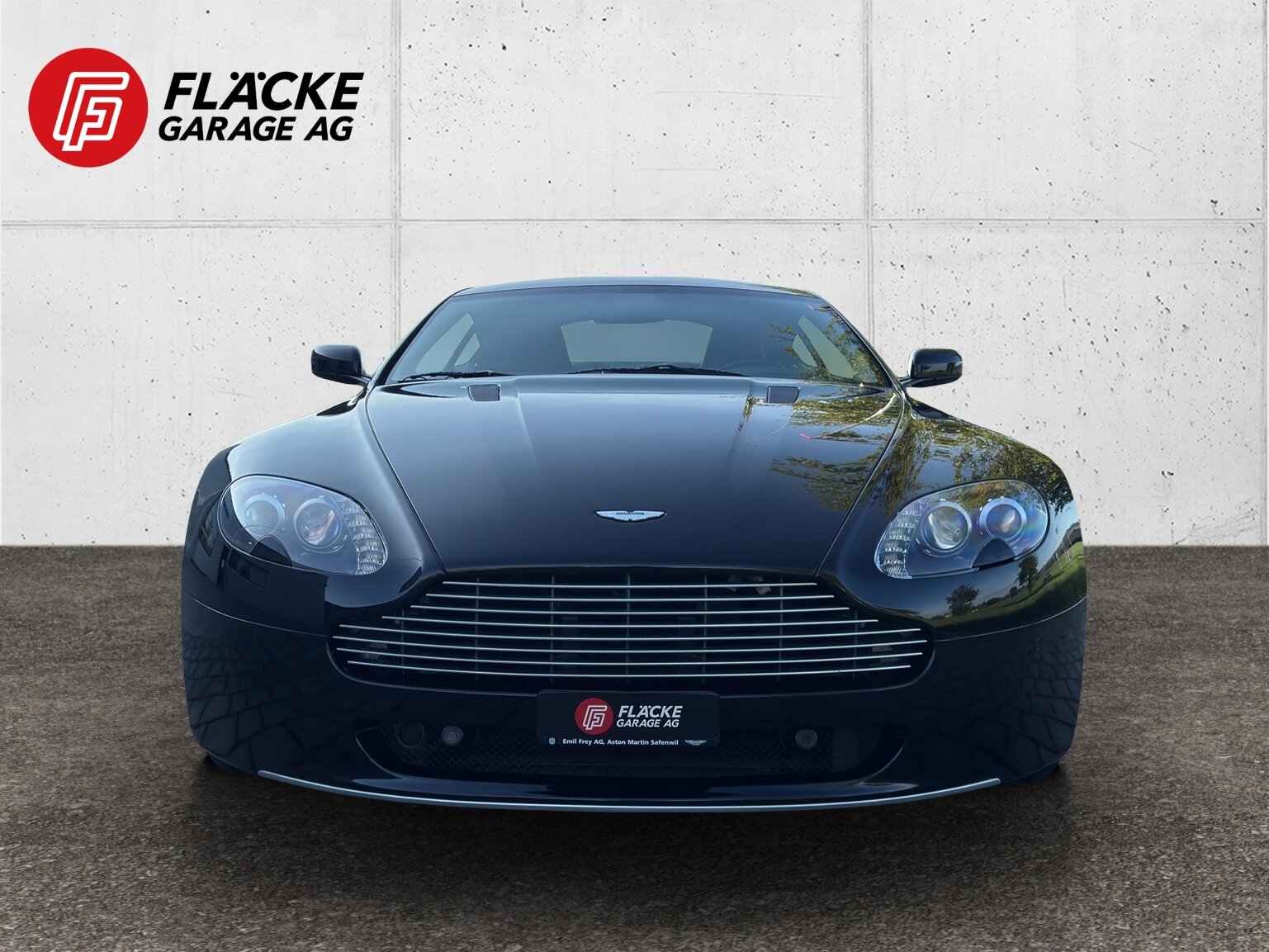 ASTON MARTIN V8 Vantage 4.7 Sportshift, Essence, Occasion / Utilisé, Automatique - 2