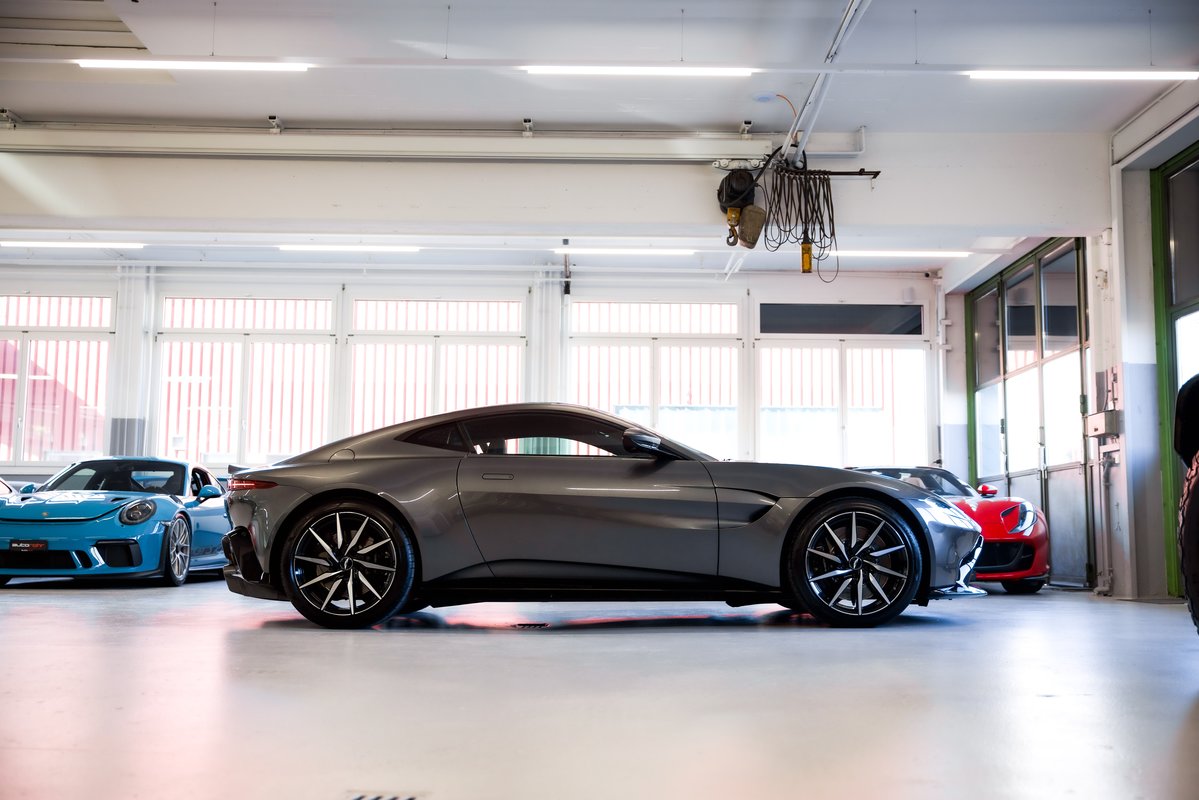 ASTON MARTIN V8 Vantage 4.0 Coupé ohne OPF, Essence, Occasion / Utilisé, Automatique - 4