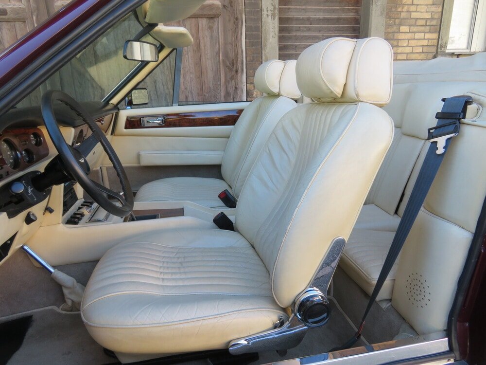 ASTON MARTIN V8 Volante, Essence, Voiture de collection, Automatique - 6
