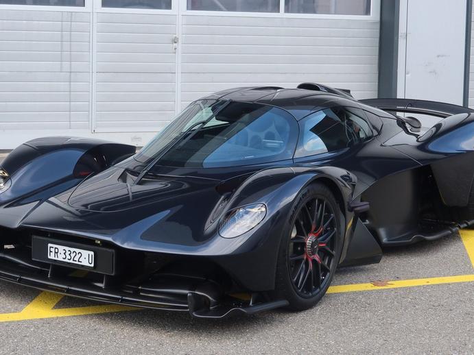 ASTON MARTIN Valkyrie V12, Second hand / Used, Automatic