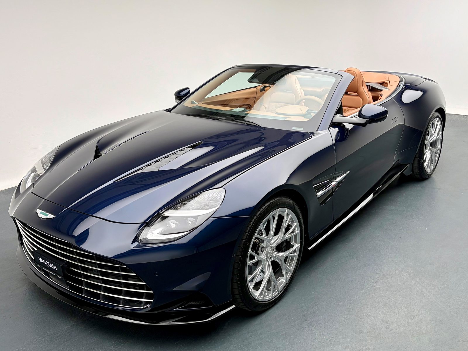 ASTON MARTIN Vanquish Volante 5.2 V12 Bi-Turbo