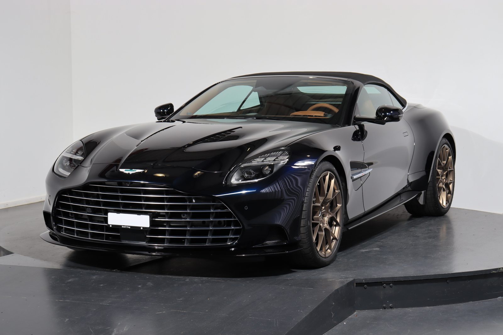 ASTON MARTIN Vanquish Volante 5.2 V12 Bi-Turbo