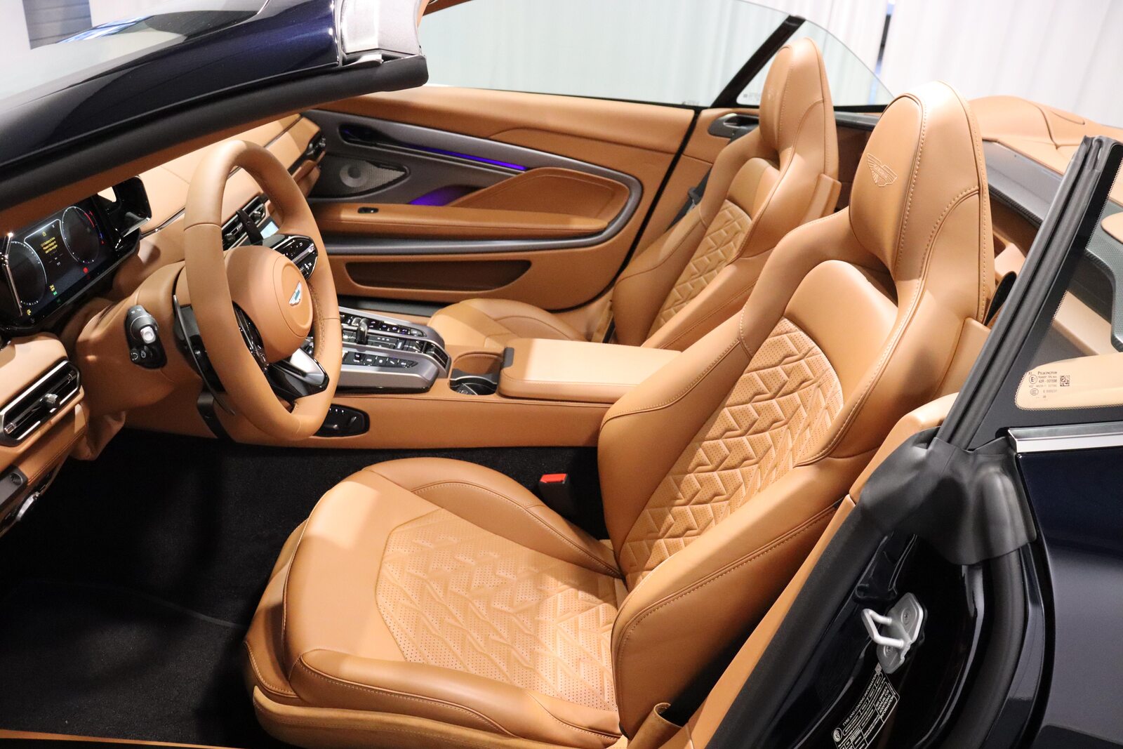 ASTON MARTIN Vanquish Volante 5.2 V12 Bi-Turbo, Benzina, Auto nuove, Automatico - 5