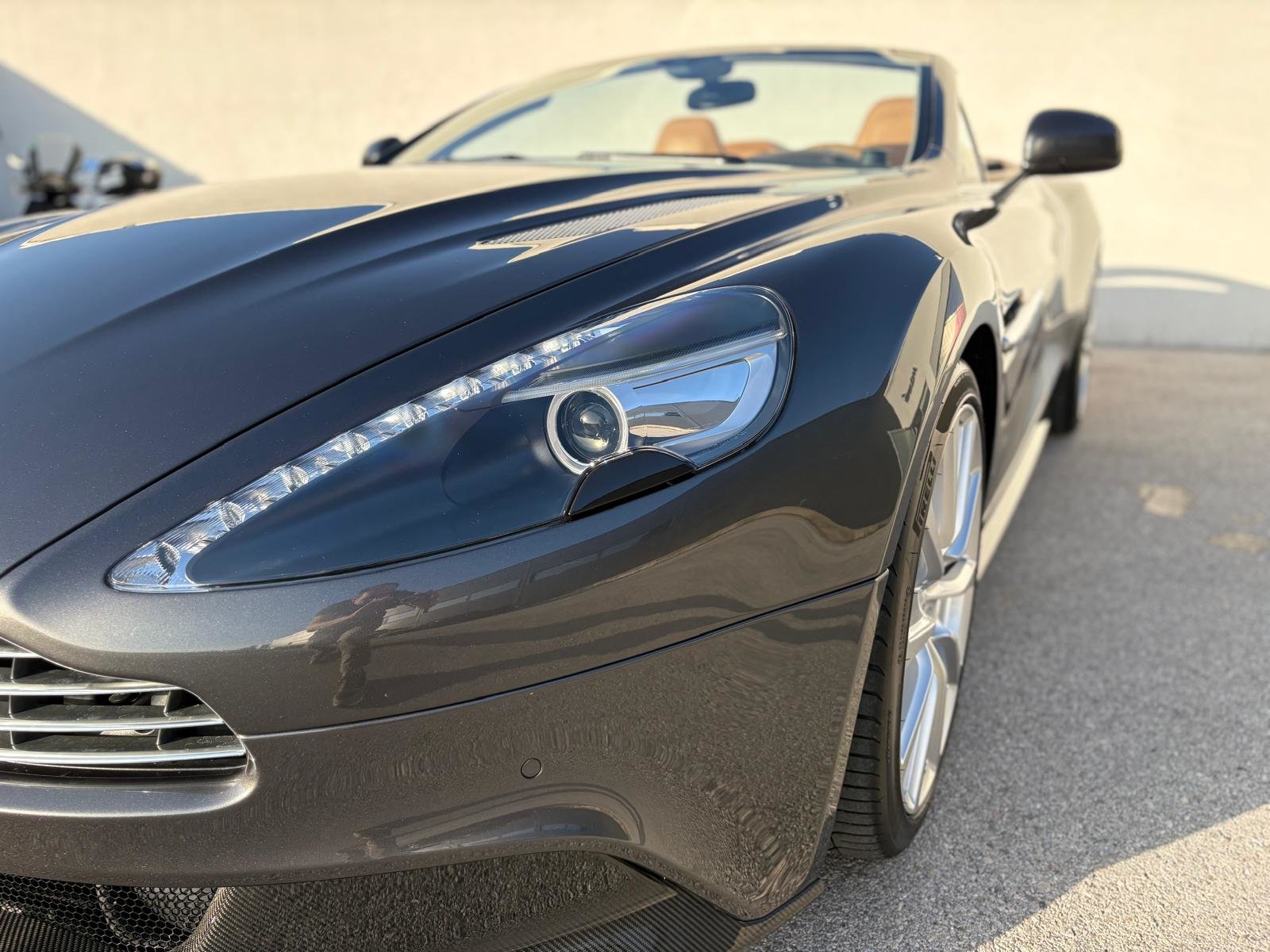 ASTON MARTIN Vanquish Volante V12 5.9-48 Touchtronic 3, Petrol, Second hand / Used, Automatic - 7