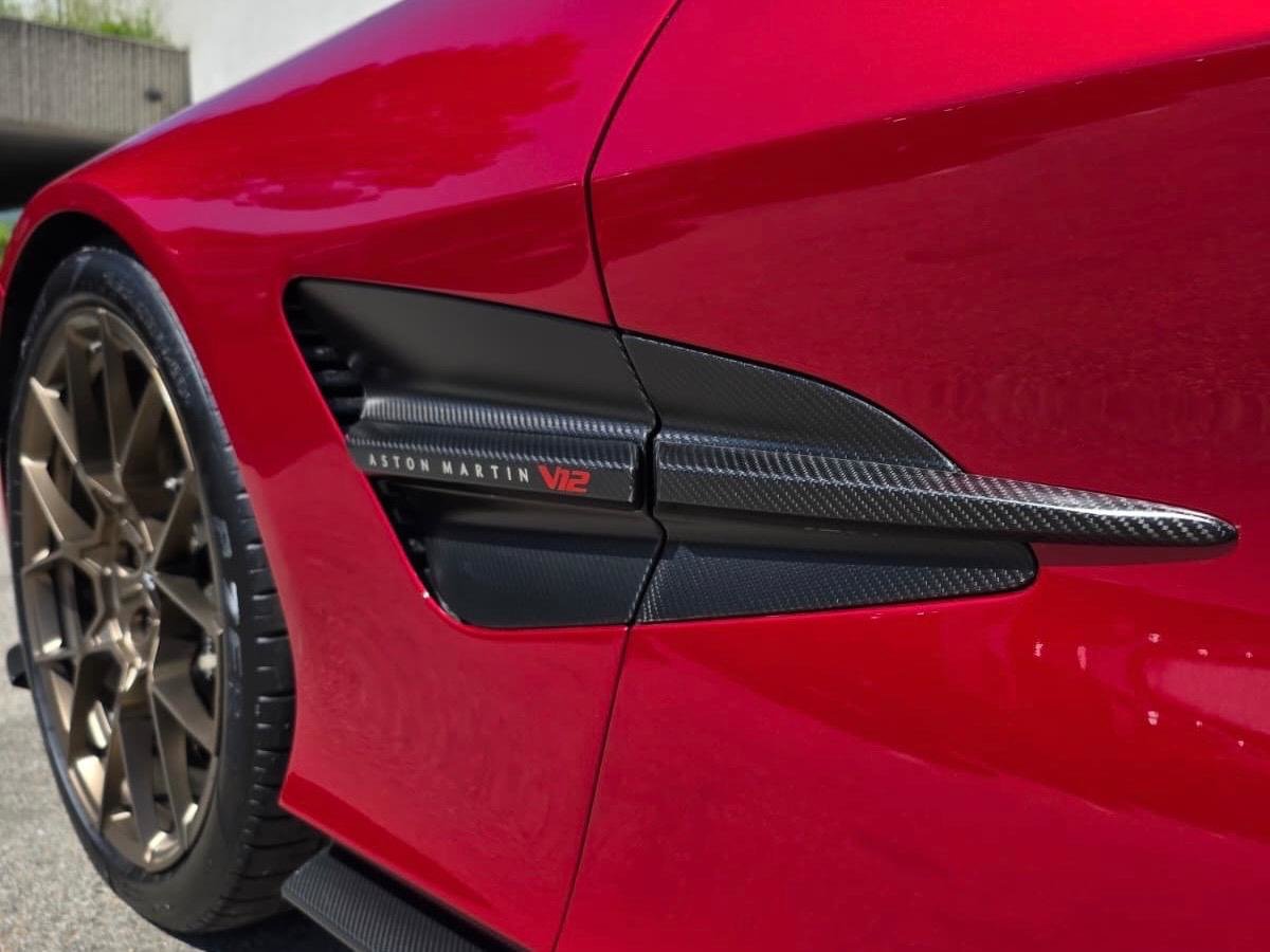 ASTON MARTIN V12 Vanquish, Essence, Voiture nouvelle, Automatique - 6