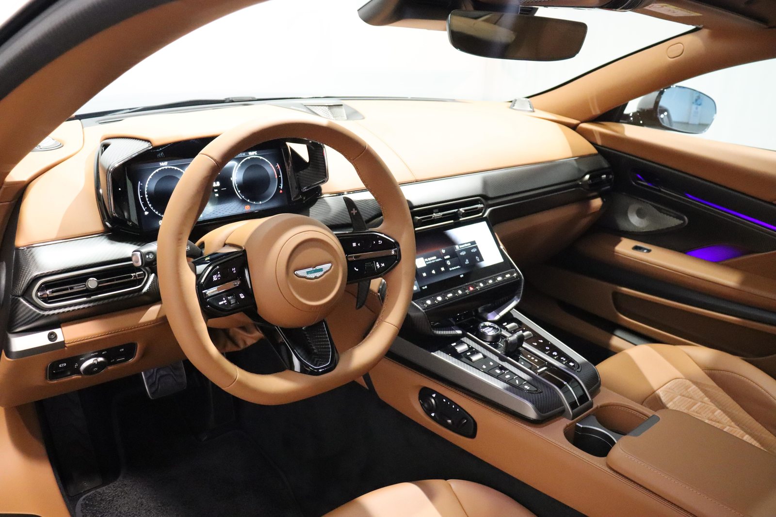 ASTON MARTIN Vanquish 5.2 V12 Bi-Turbo, Benzin, Neuwagen, Automatik - 5