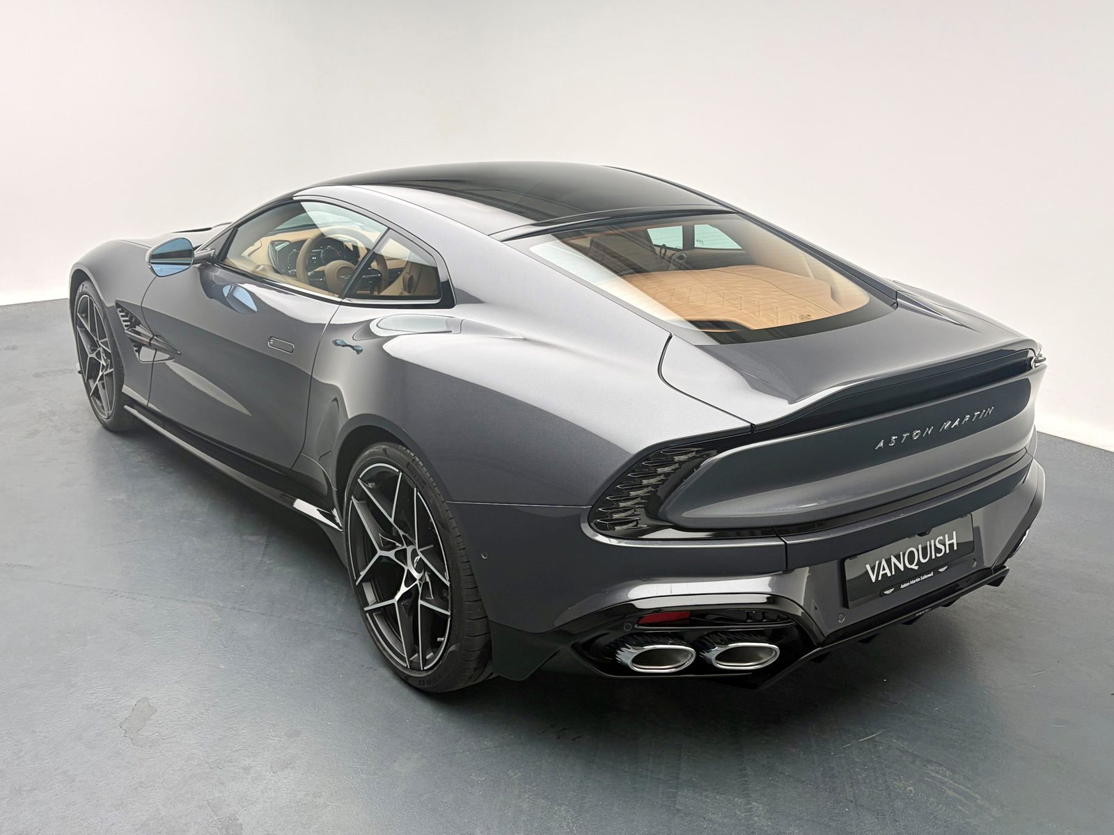 ASTON MARTIN Vanquish 5.2 V12 Bi-Turbo, Benzina, Auto nuove, Automatico - 3