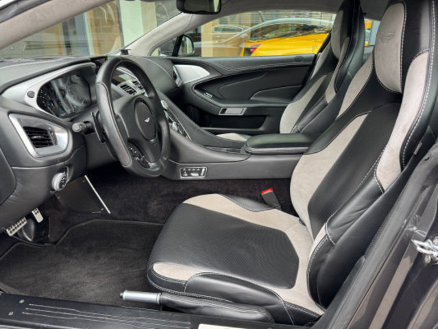 ASTON MARTIN Vanquish V12, Occasion / Gebraucht, Automatik - 7