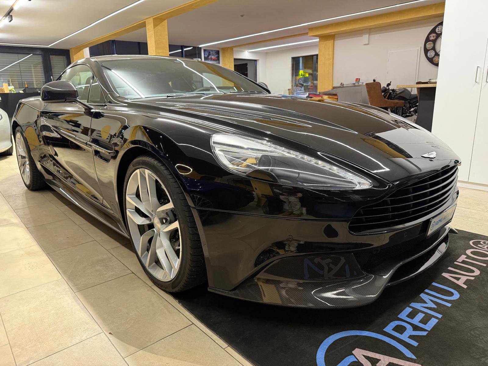 ASTON MARTIN Vanquish V12 5.9-48 Touchtronic 2, Petrol, Second hand / Used, Automatic - 3