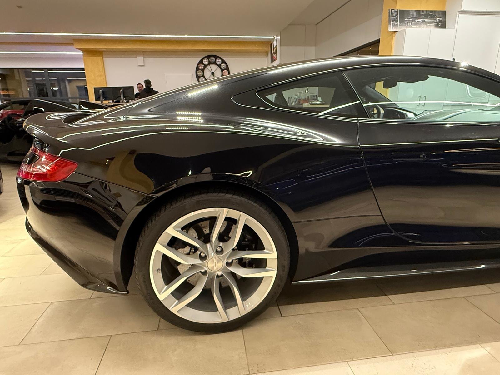 ASTON MARTIN Vanquish V12 5.9-48 Touchtronic 2, Petrol, Second hand / Used, Automatic - 5