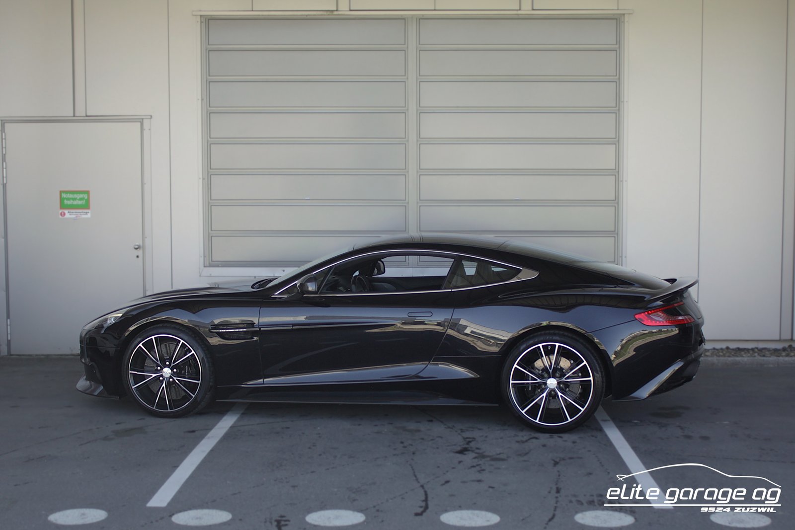 ASTON MARTIN Vanquish V12 5.9-48 Touchtronic 2, Essence, Occasion / Utilisé, Automatique - 3