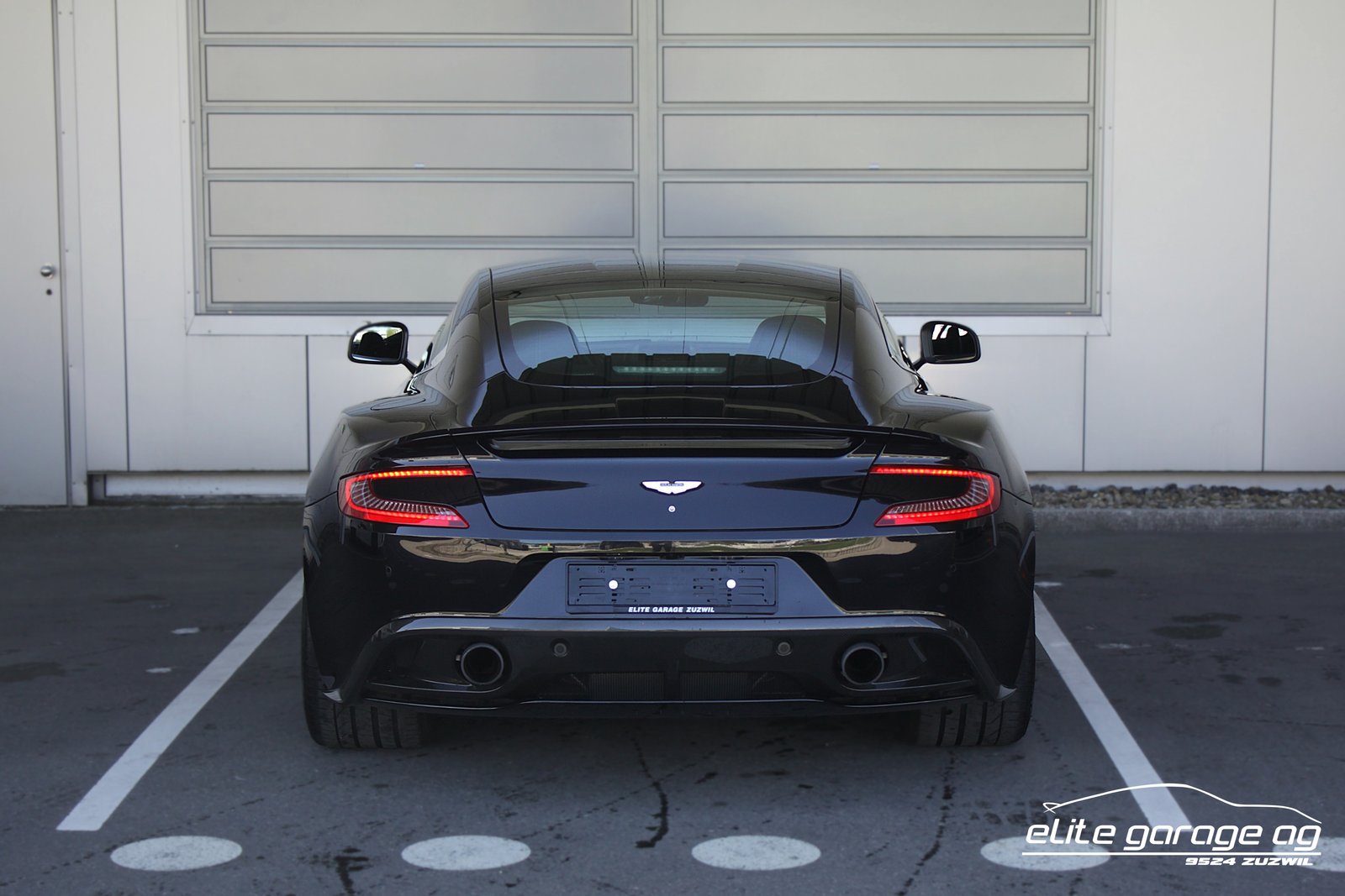 ASTON MARTIN Vanquish V12 5.9-48 Touchtronic 2, Essence, Occasion / Utilisé, Automatique - 4