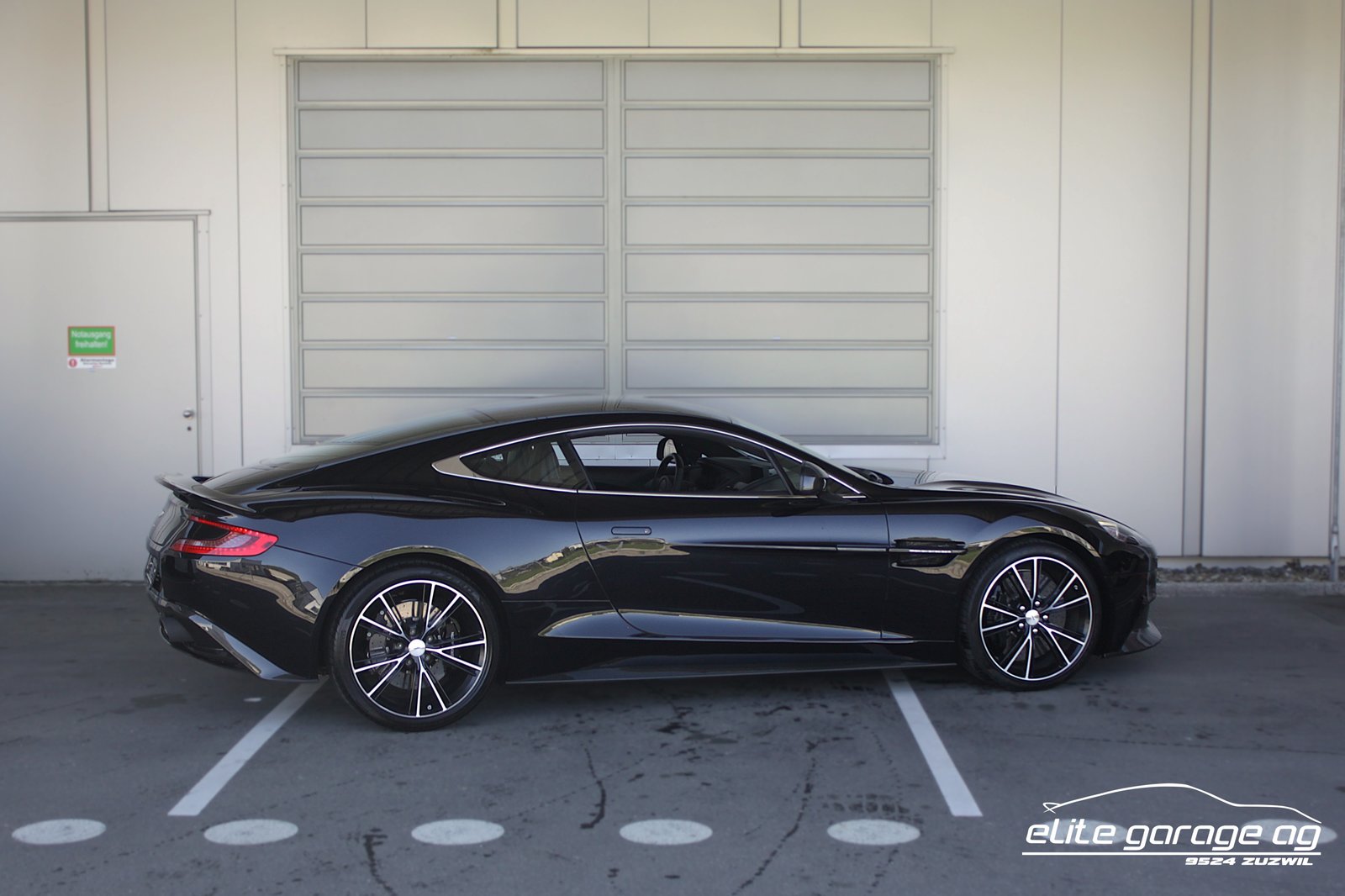 ASTON MARTIN Vanquish V12 5.9-48 Touchtronic 2, Essence, Occasion / Utilisé, Automatique - 5