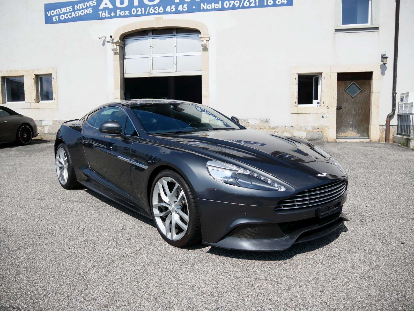 ASTON MARTIN Vanquish V12 5.9-48 Touchtronic 3, Essence, Occasion / Utilisé, Automatique - 6