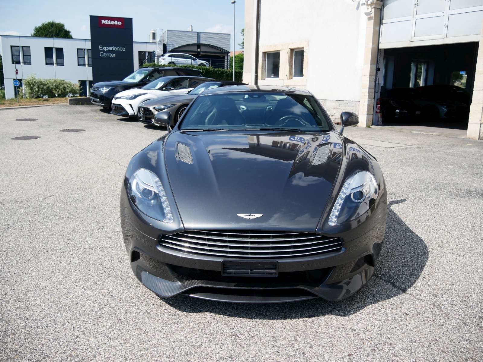 ASTON MARTIN Vanquish V12 5.9-48 Touchtronic 3, Essence, Occasion / Utilisé, Automatique - 7