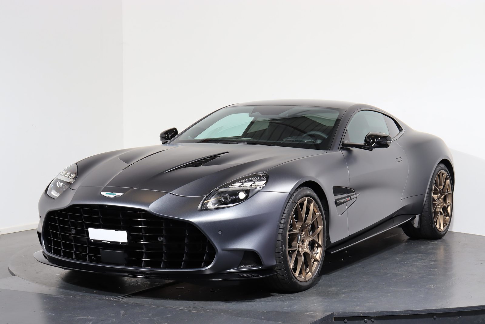 ASTON MARTIN Vanquish 5.2 V12 Bi-Turbo