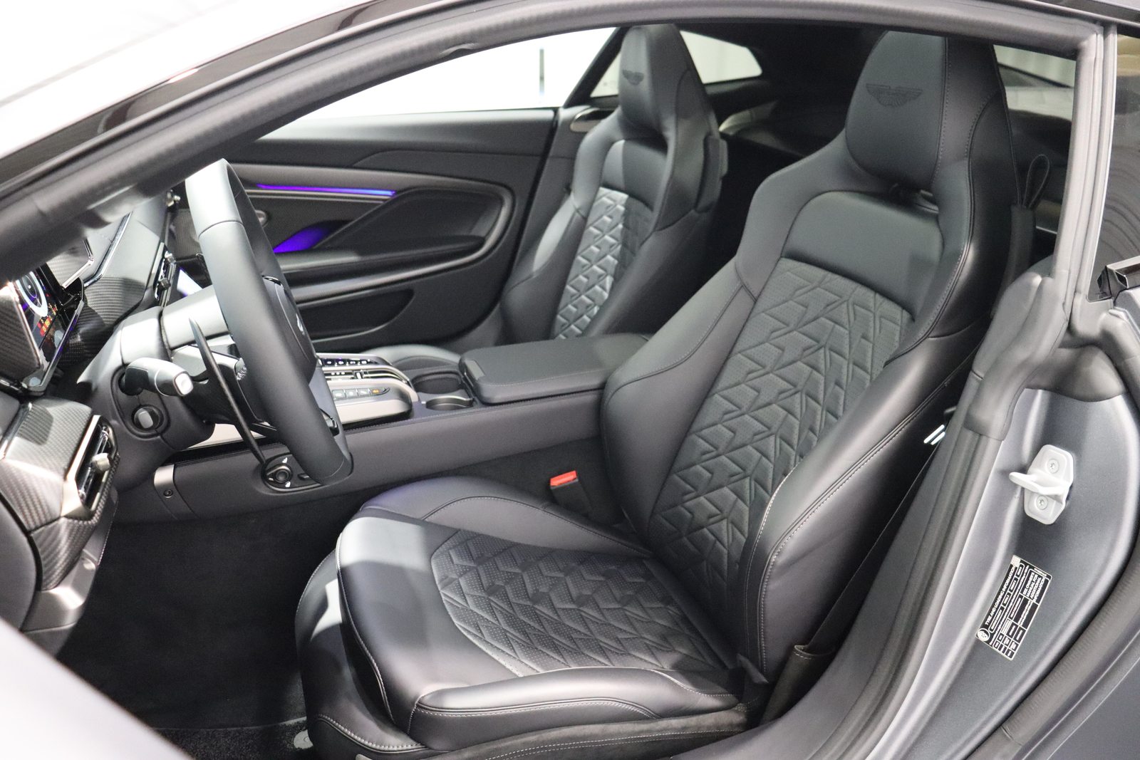 ASTON MARTIN Vanquish 5.2 V12 Bi-Turbo, Essence, Voiture de démonstration, Automatique - 4