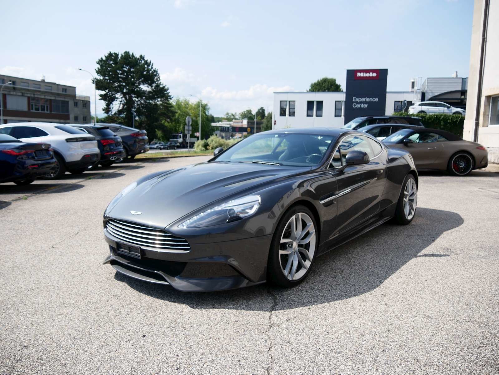 ASTON MARTIN Vanquish V12 5.9-48 Touchtronic 3