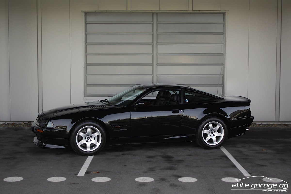 ASTON MARTIN Vantage V550 1/239