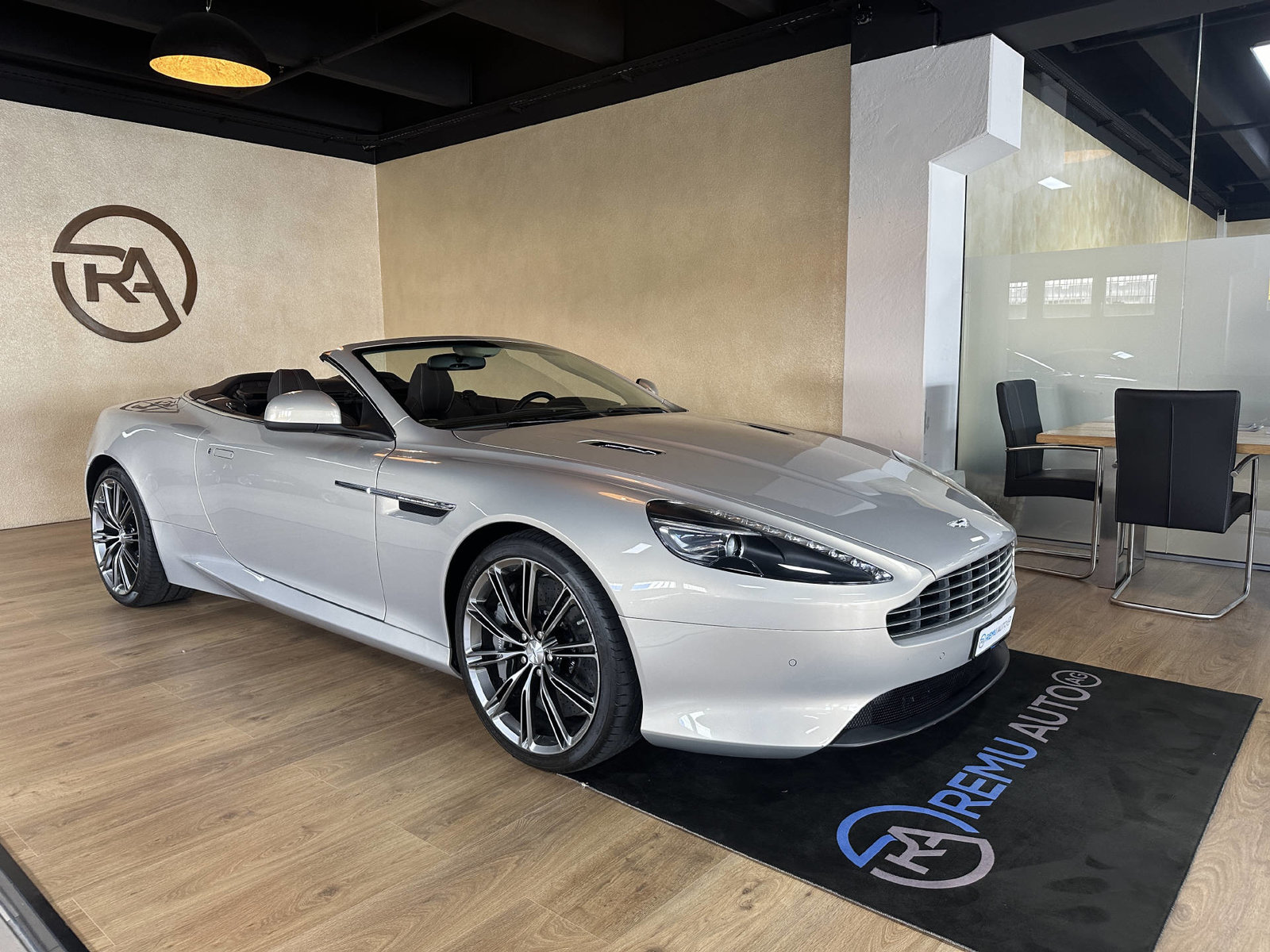 ASTON MARTIN Virage Volante V12 5.9-48 Touchtronic2