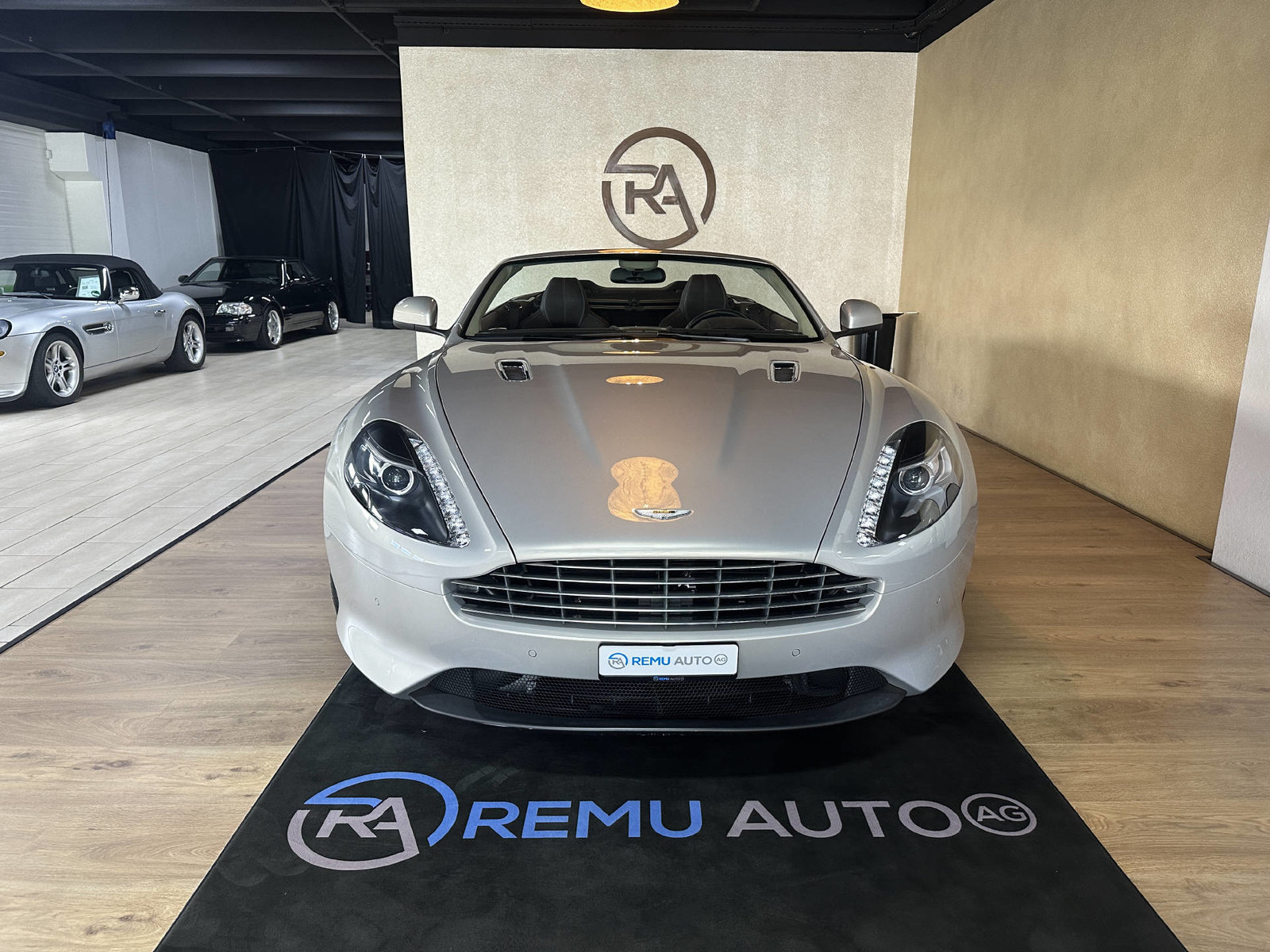 ASTON MARTIN Virage Volante V12 5.9-48 Touchtronic2, Benzin, Occasion / Gebraucht, Automatik - 2