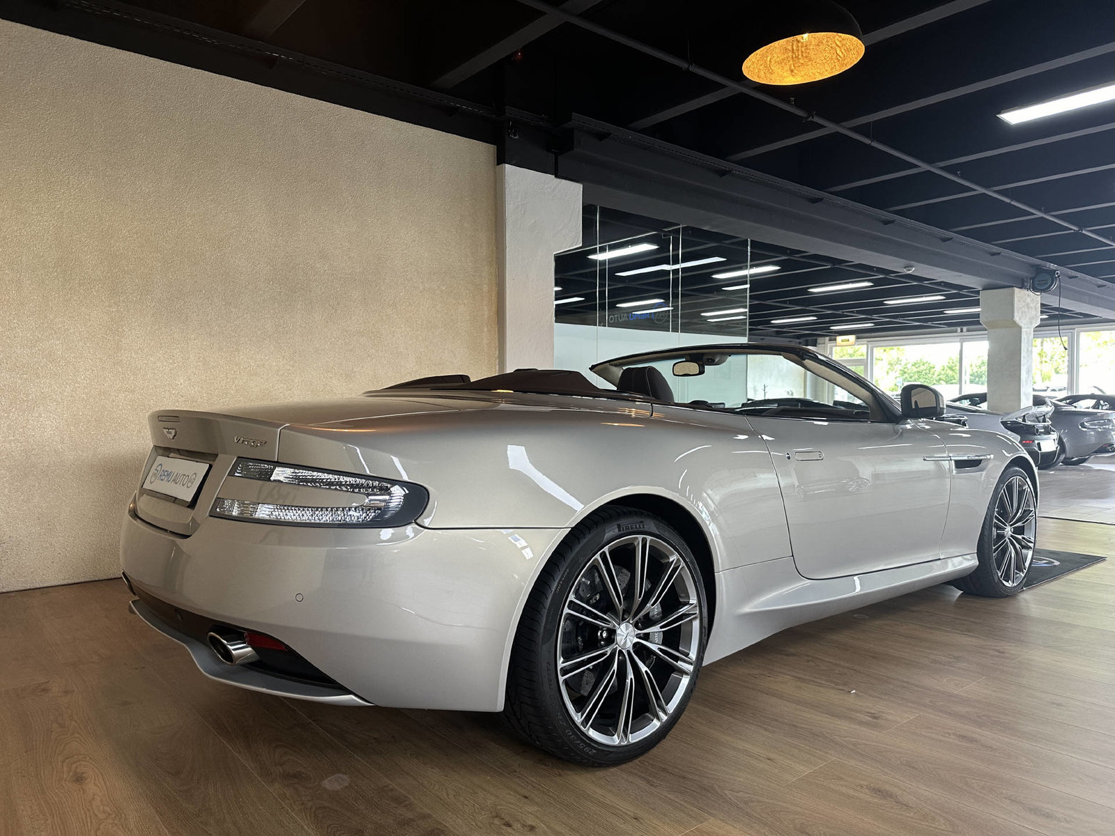 ASTON MARTIN Virage Volante V12 5.9-48 Touchtronic2, Benzin, Occasion / Gebraucht, Automatik - 5