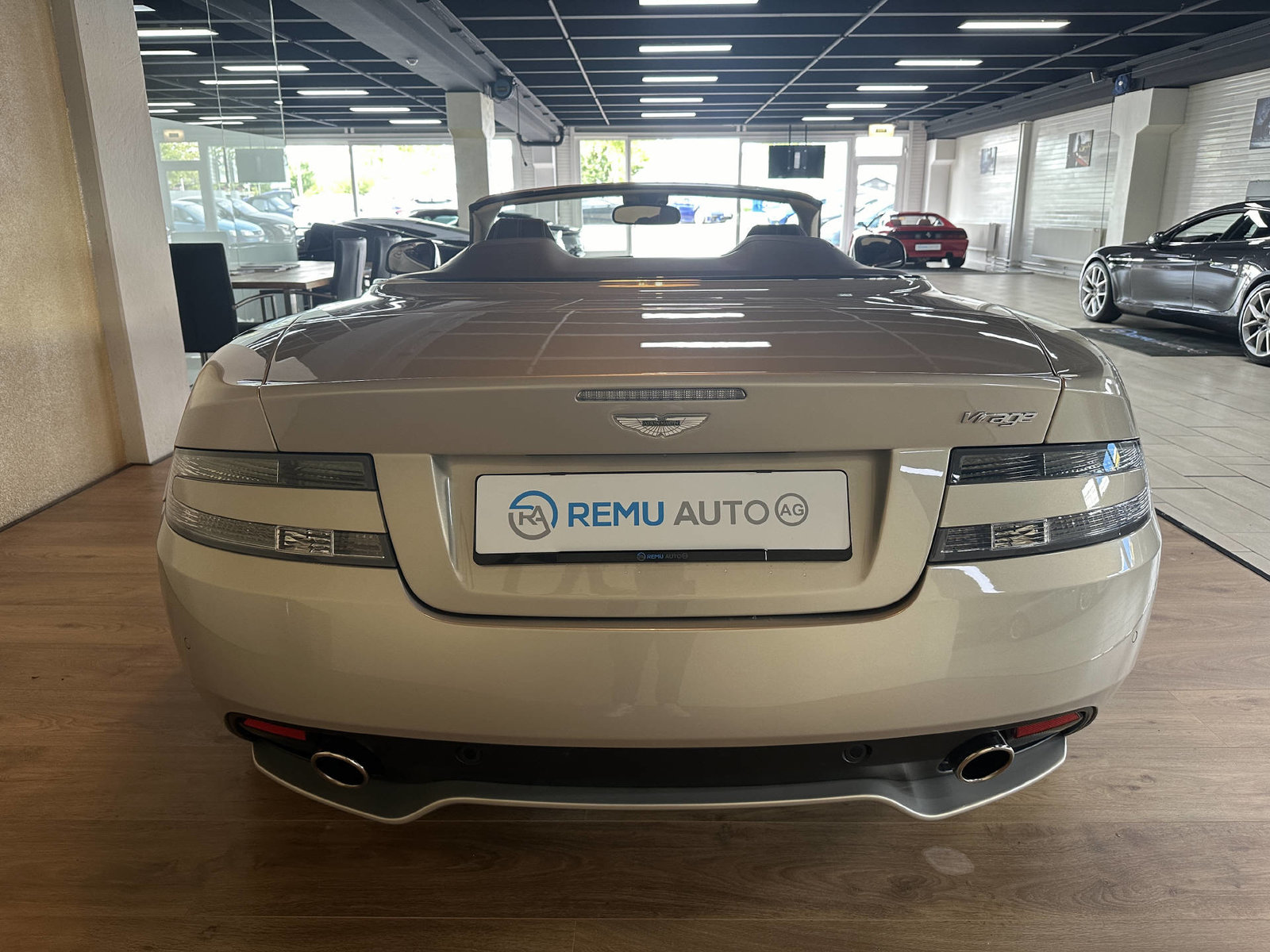 ASTON MARTIN Virage Volante V12 5.9-48 Touchtronic2, Benzin, Occasion / Gebraucht, Automatik - 6