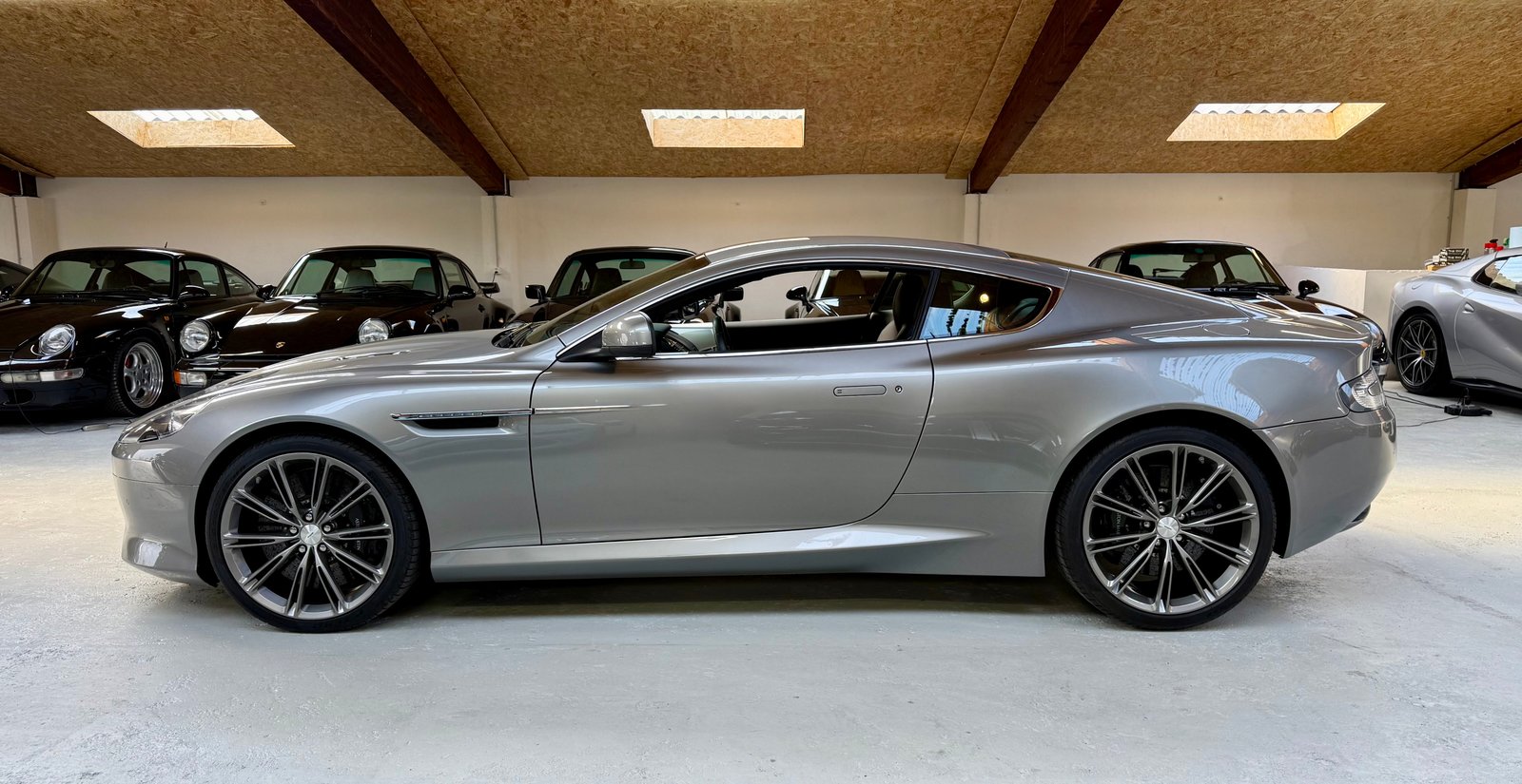 ASTON MARTIN Virage Coupé V12 5.9-48 Touchtronic2, Benzina, Occasioni / Usate, Automatico - 2