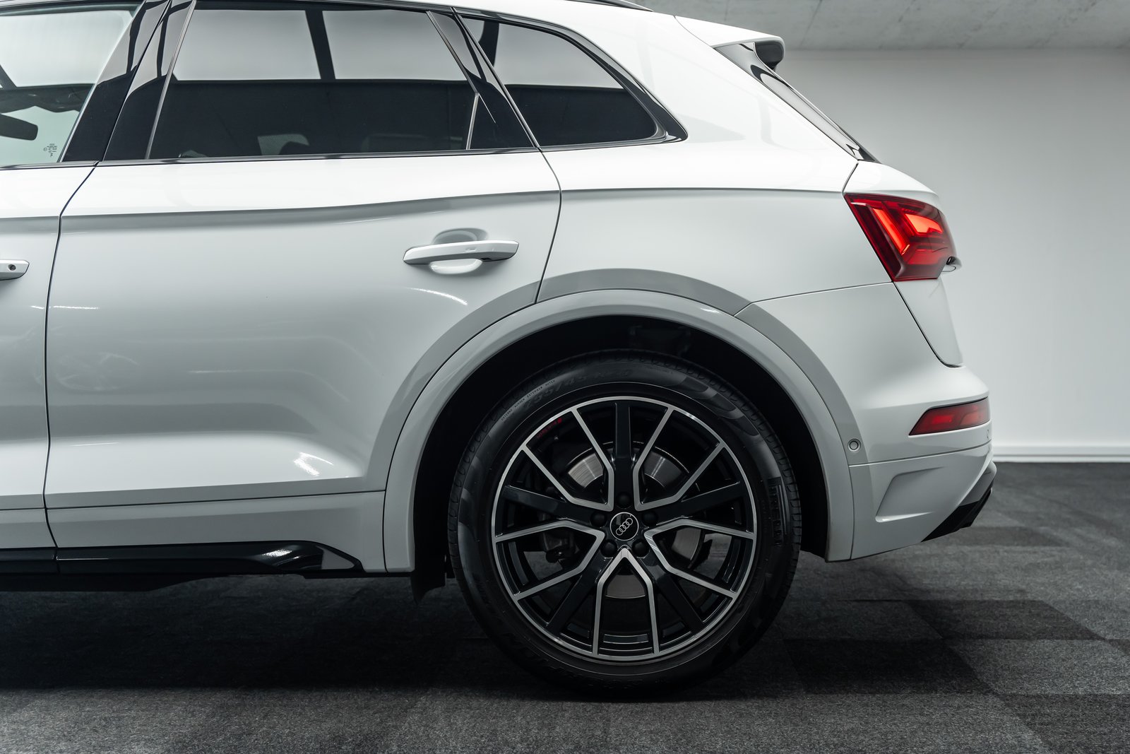 AUDI * Q5 40 TFSI S LINE QUATTRO * WERKSGARANTIE BIS 05.2027, Benzin, Occasion / Gebraucht, Automatik - 3