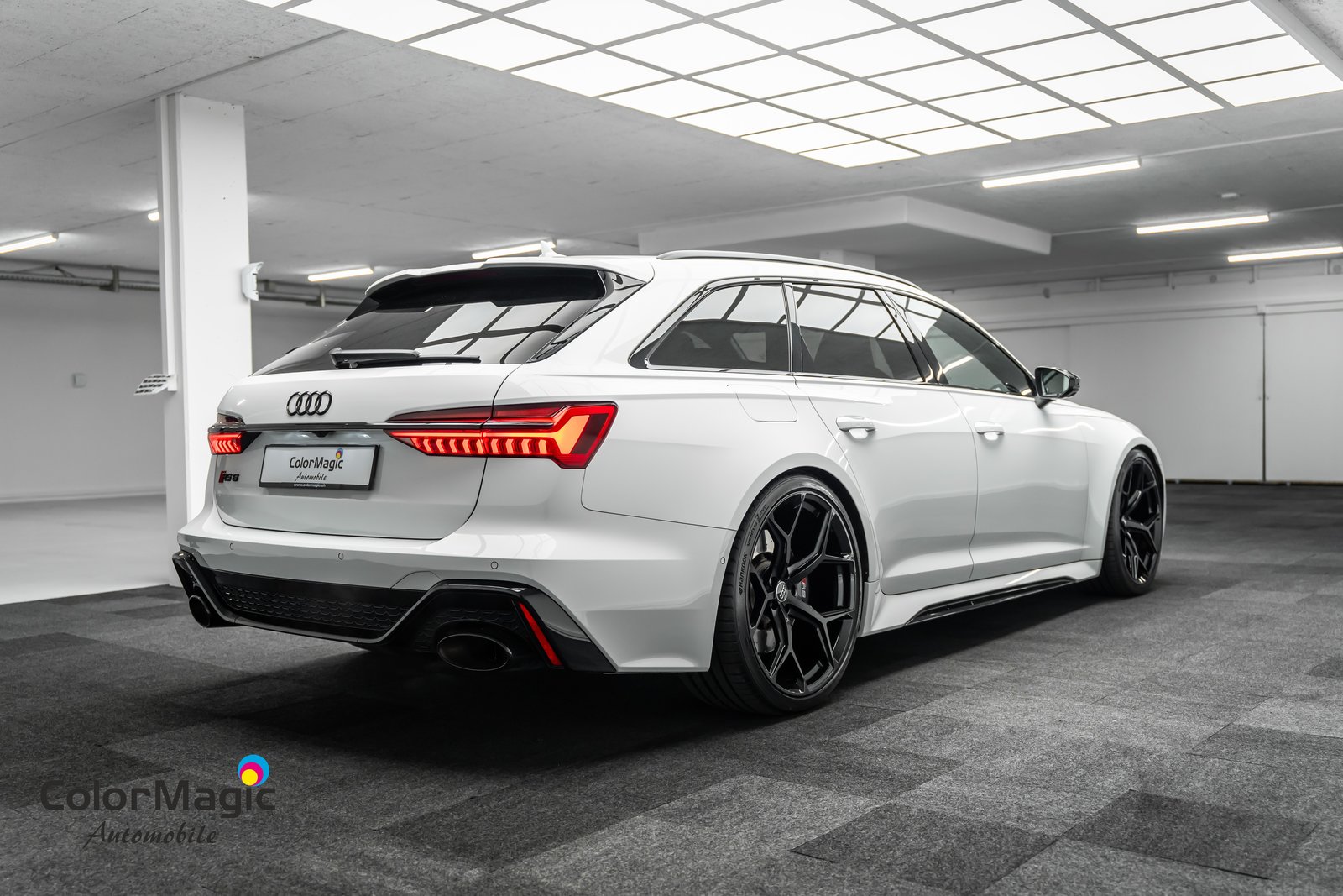AUDI * RS6 AVANT * RS DYNAMIKPAKET * LUFTFAHRWERK * 22 ZOLL, Mild-Hybrid Benzin/Elektro, Occasion / Gebraucht, Automatik - 6