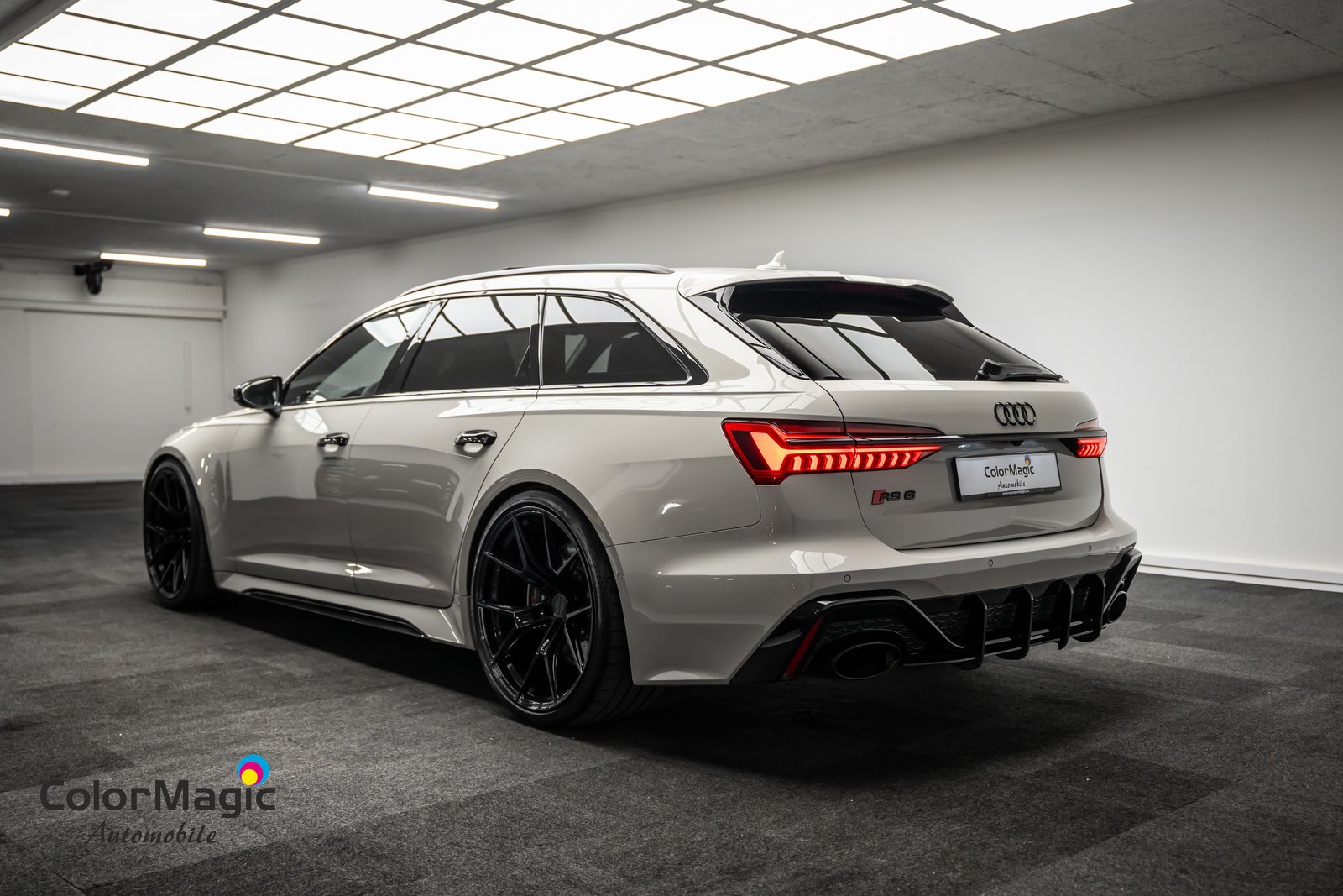 AUDI * RS6 AVANT * INDIVIDUALLACKIERUNG PORSCHE KREIDE * V-M, Hybride Léger Essence/Électricité, Occasion / Utilisé, Automatique - 4
