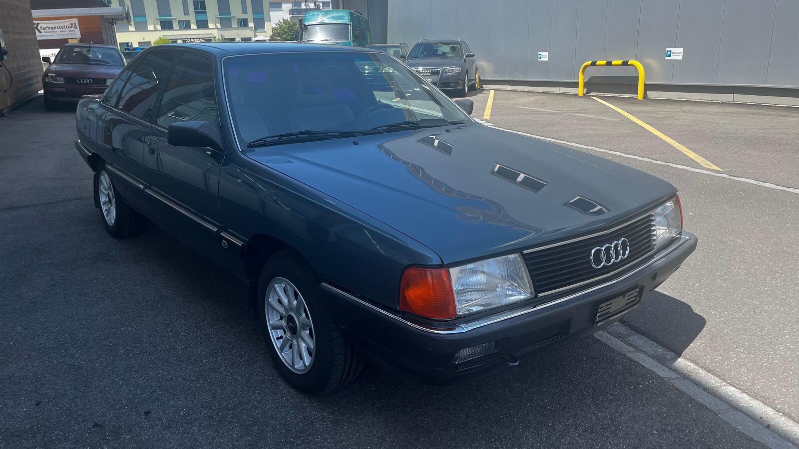 AUDI 100 2.3 E, Petrol, Second hand / Used, Automatic - 2
