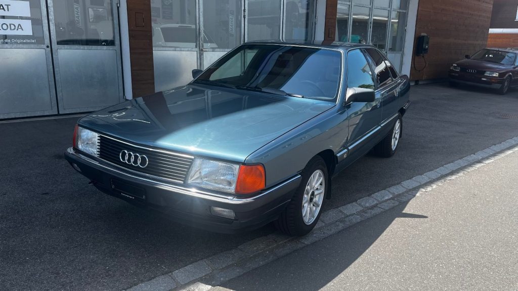 AUDI 100 2.3 E, Essence, Occasion / Utilisé, Automatique - 2