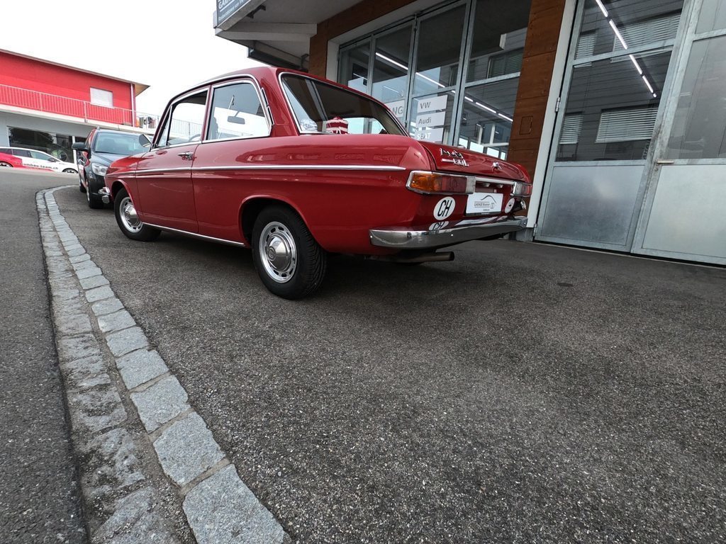 AUDI 60L, Essence, Occasion / Utilisé, Manuelle - 2