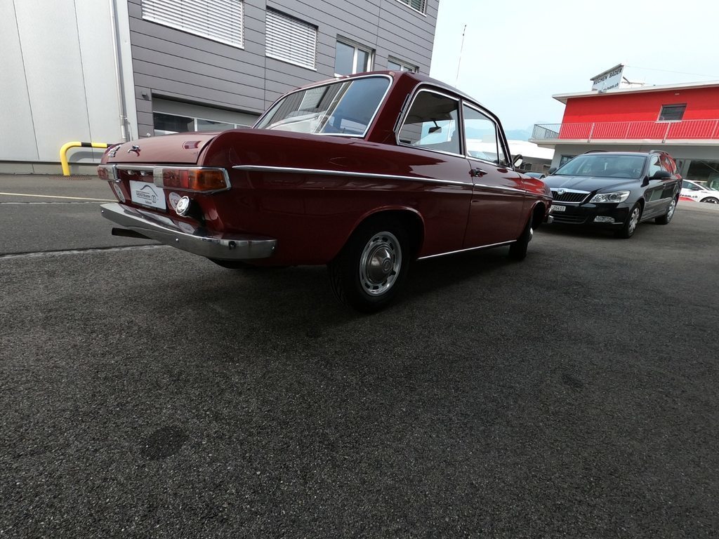 AUDI 60L, Essence, Occasion / Utilisé, Manuelle - 3