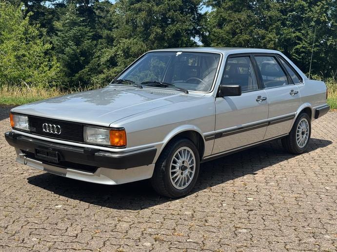 AUDI 80 CD 5S Automat, Benzina, Occasioni / Usate, Automatico