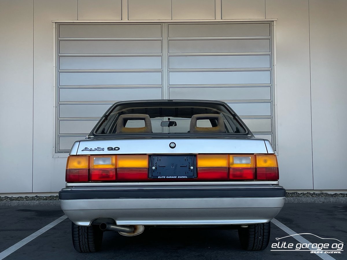 AUDI 90 2.2, Petrol, Classic, Manual - 4