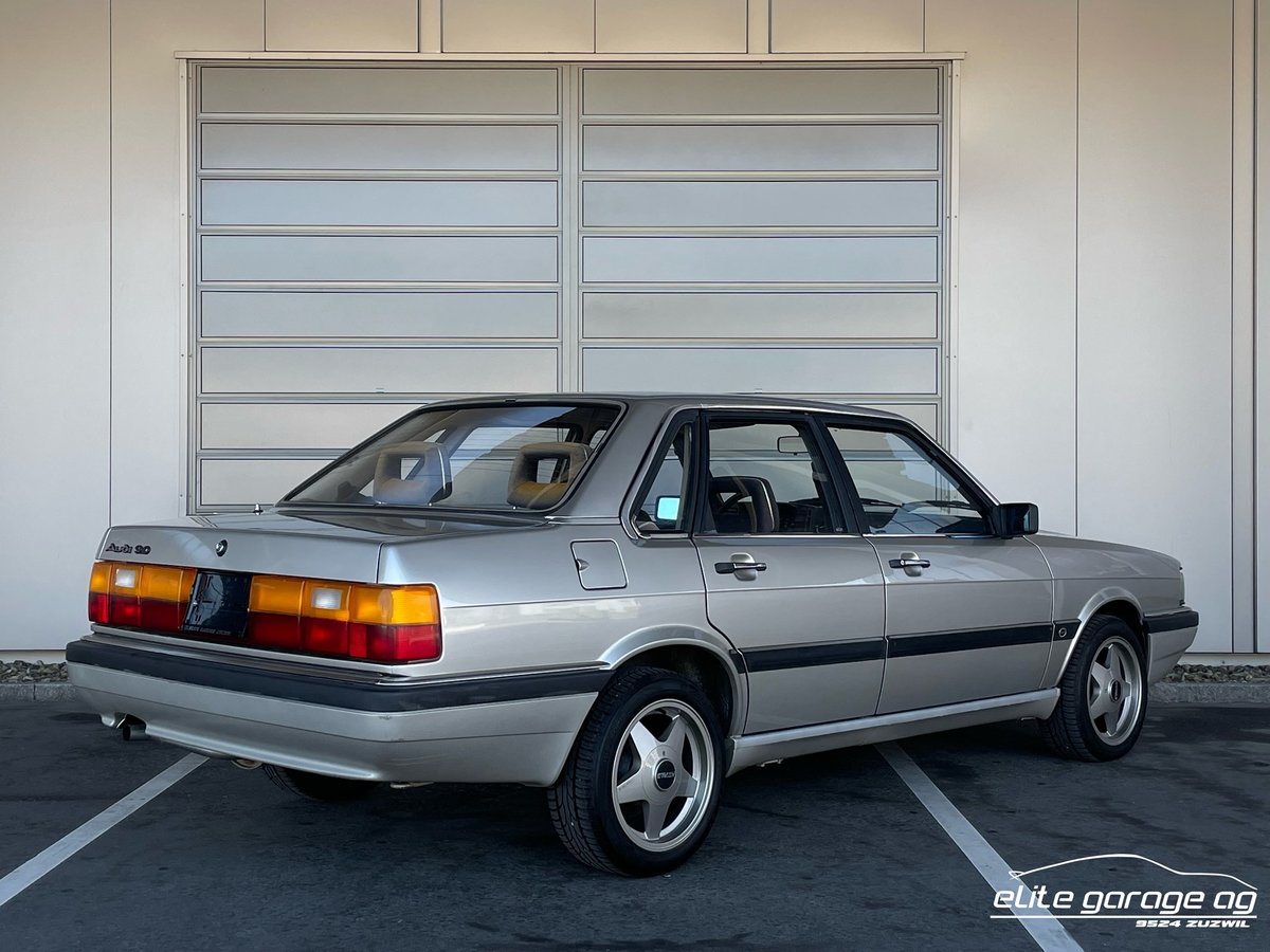 AUDI 90 2.2, Petrol, Classic, Manual - 5