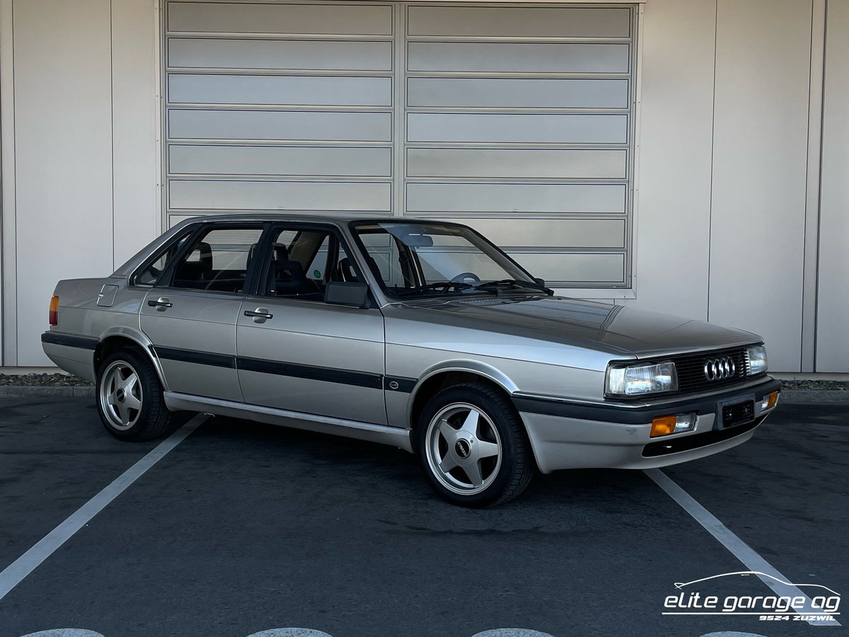 AUDI 90 2.2, Petrol, Classic, Manual - 7