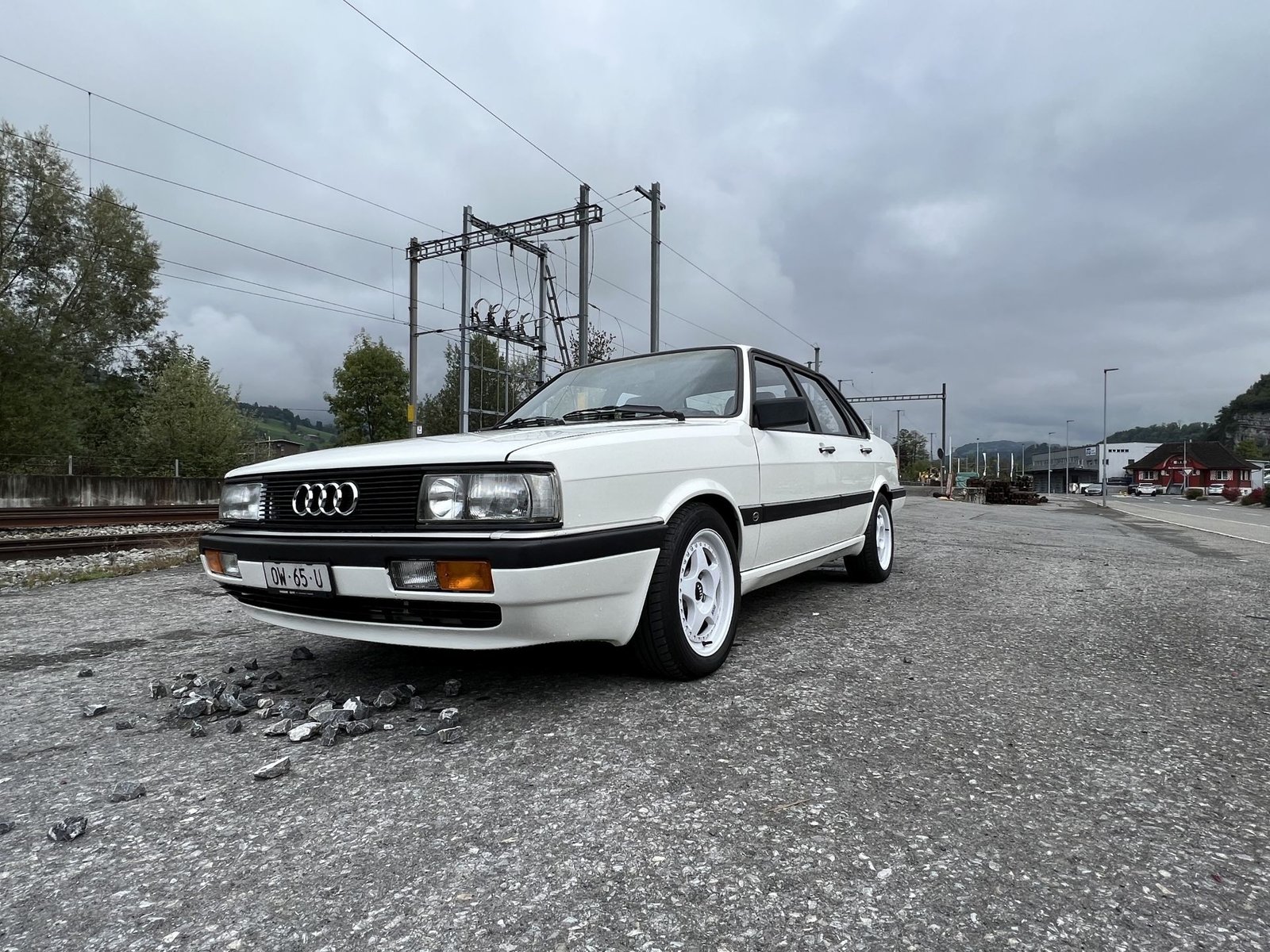 AUDI 90 2.2 quattro Typ 85 Avus Classic, Essence, Voiture de collection, Manuelle - 3
