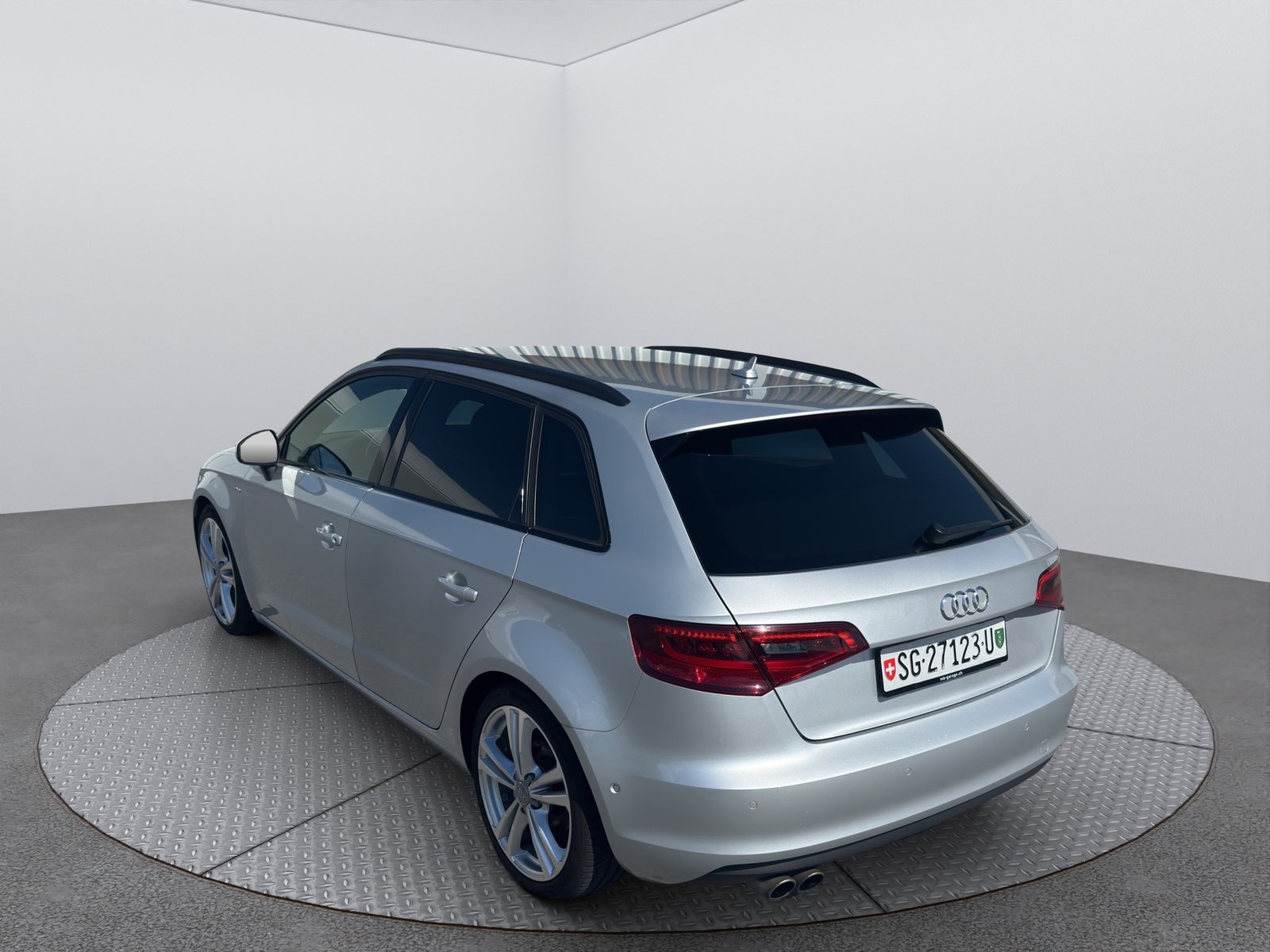 AUDI A 3 S-Line qu 1.8 TSFI, Benzin, Occasion / Gebraucht, Automatik - 5