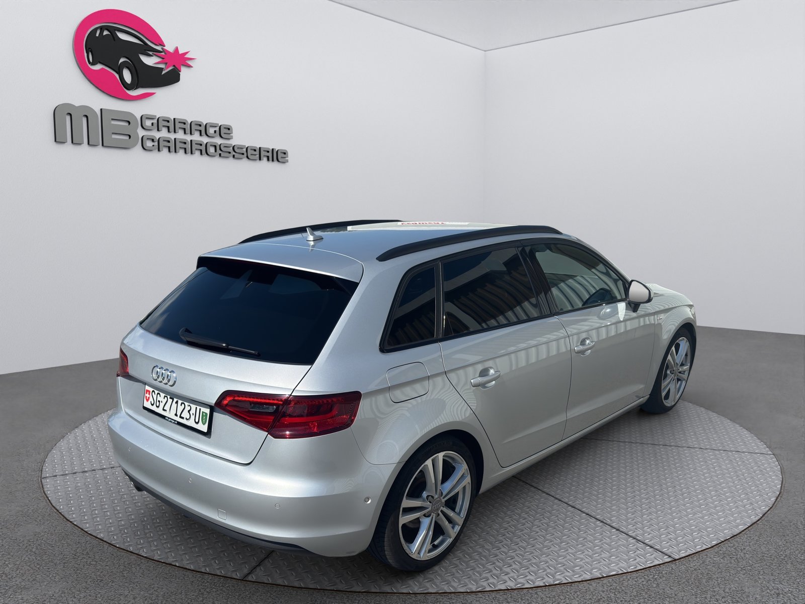 AUDI A 3 S-Line qu 1.8 TSFI, Benzin, Occasion / Gebraucht, Automatik - 7
