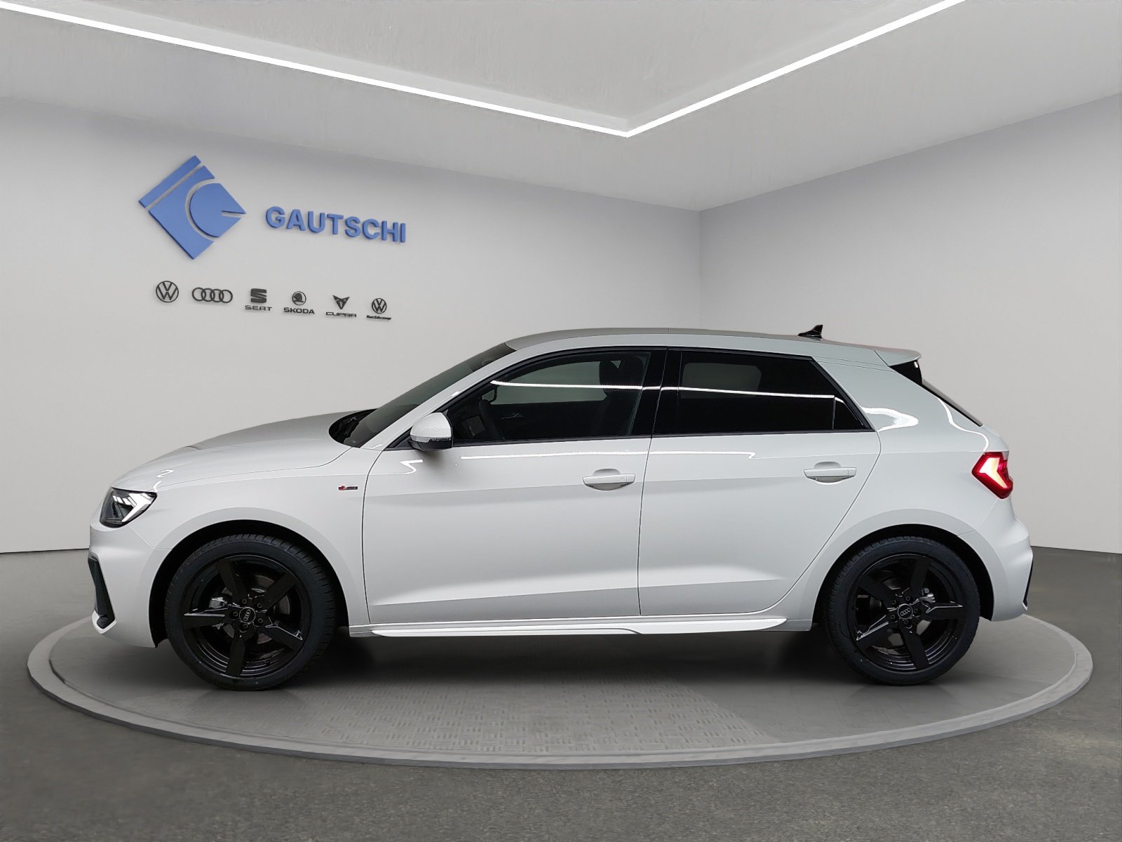 AUDI A1 Sportback 30 TFSI S Line Attraction S-tronic, Petrol, New car, Automatic - 3