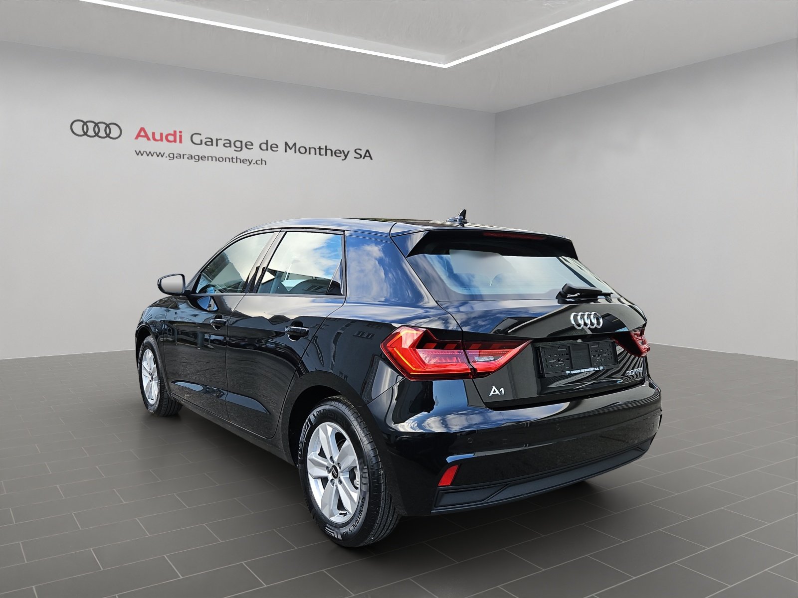 AUDI A1 Sportback 30 TFSI Attraction S-tronic, Petrol, New car, Automatic - 6