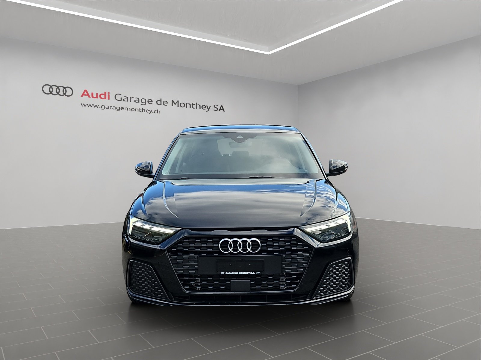 AUDI A1 Sportback 30 TFSI Attraction S-tronic, Petrol, New car, Automatic - 2