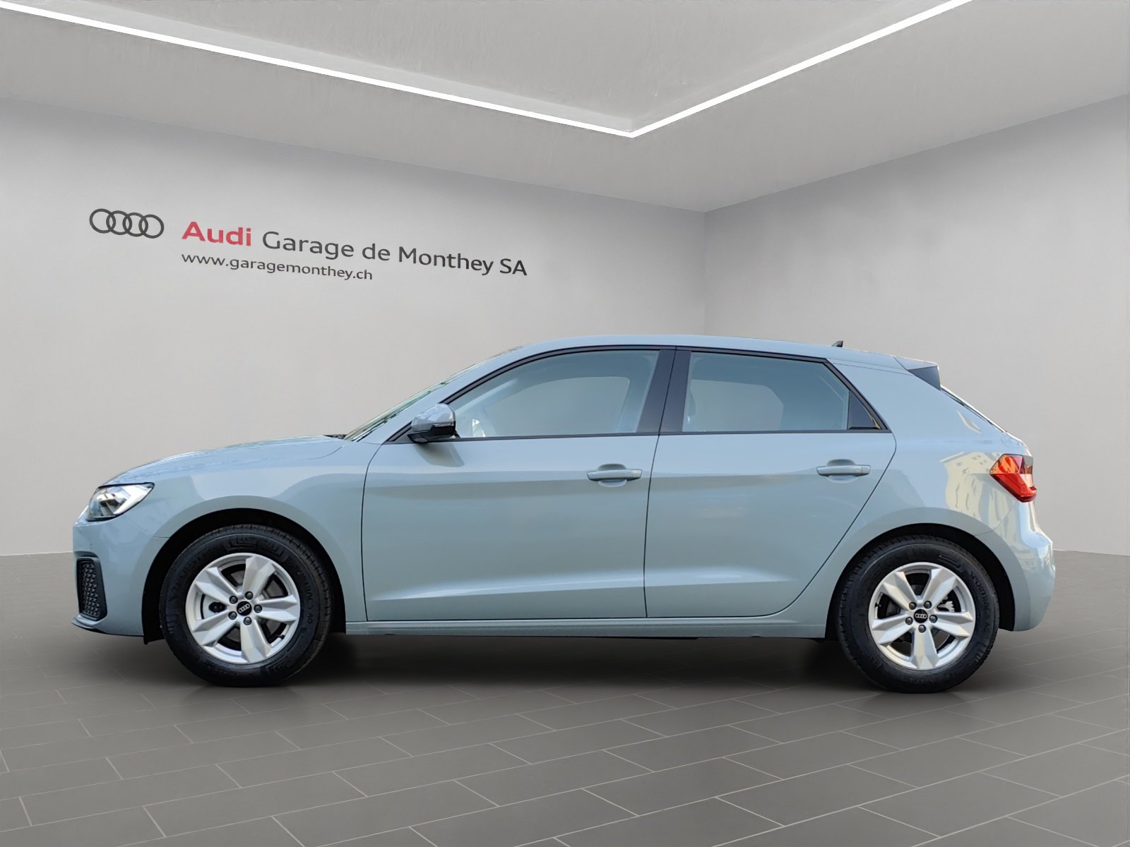 AUDI A1 Sportback 30 TFSI Attraction S-tronic, Benzin, Neuwagen, Automatik - 2