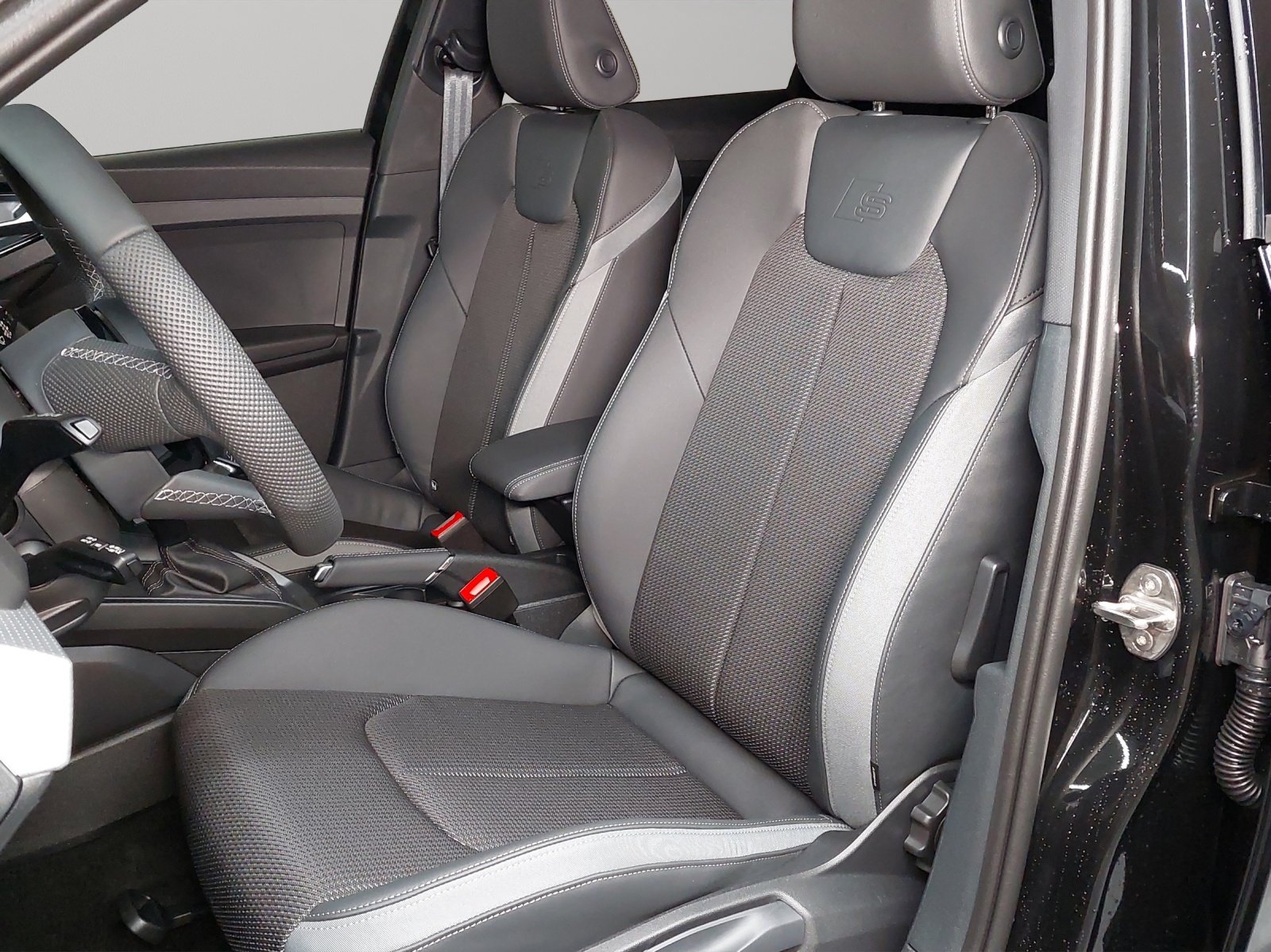 AUDI A1 Sportback 30 TFSI Attraction S-tronic, Essence, Voiture nouvelle, Automatique - 6