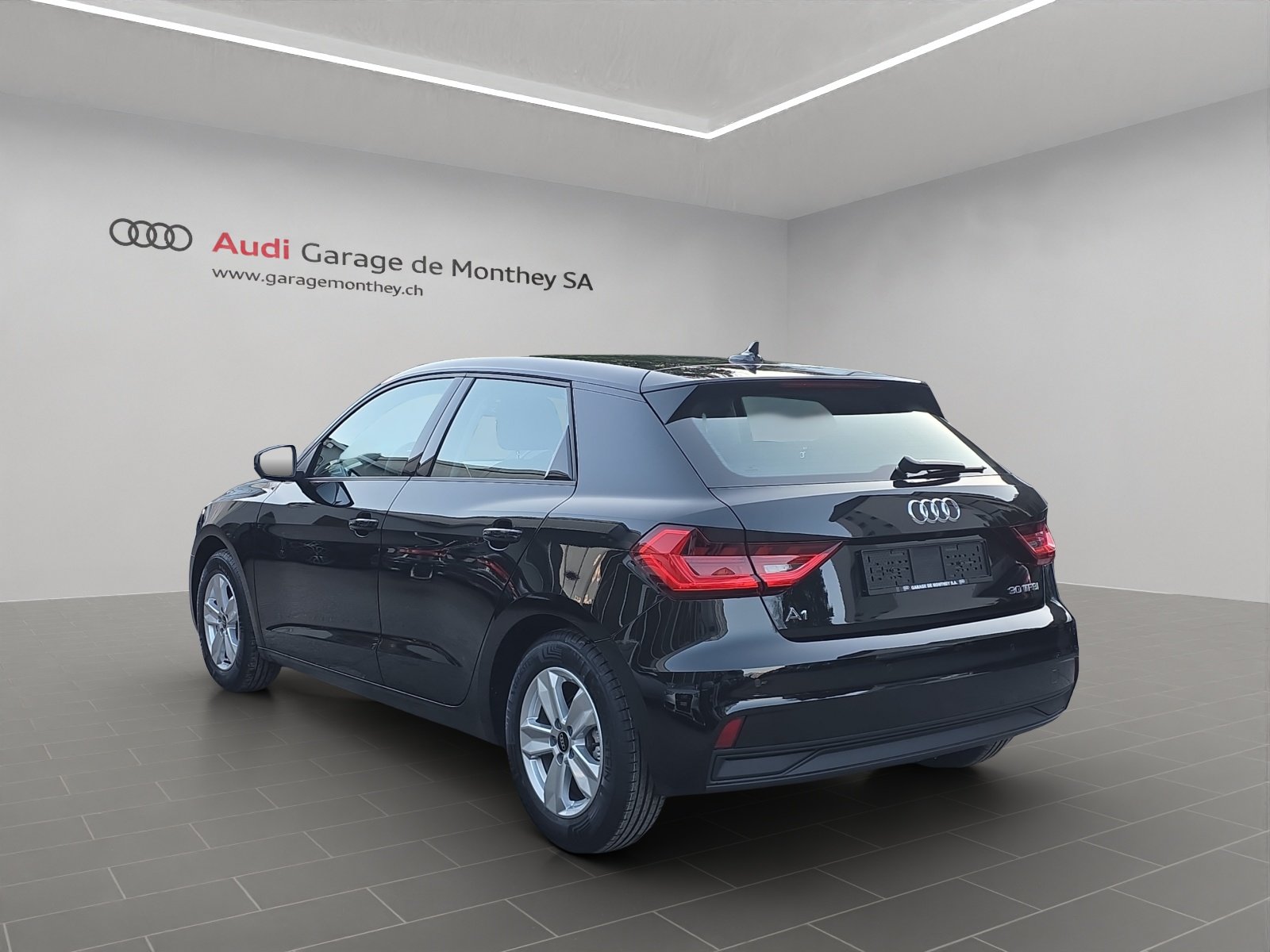 AUDI A1 Sportback 30 TFSI Attraction S-tronic, Petrol, New car, Automatic - 6
