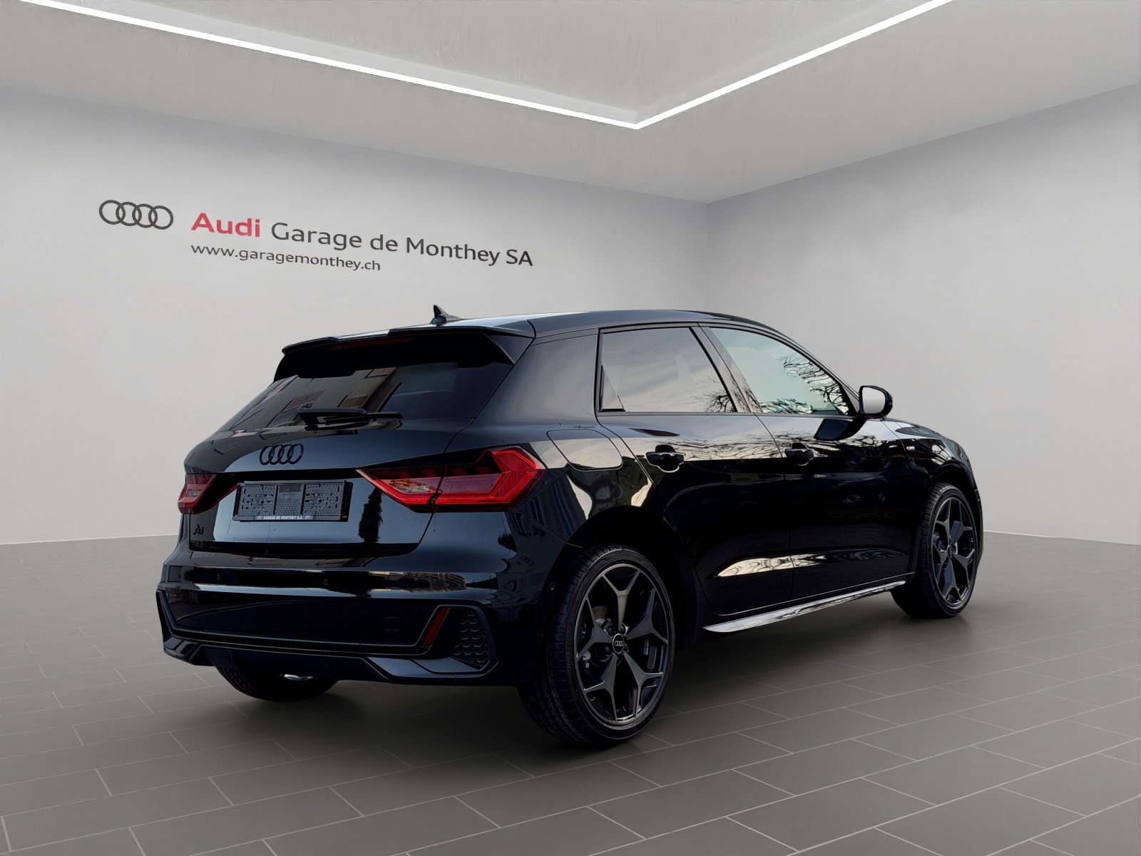 AUDI A1 Sportback 35 TFSI S Line S-tronic, Benzina, Auto nuove, Automatico - 3