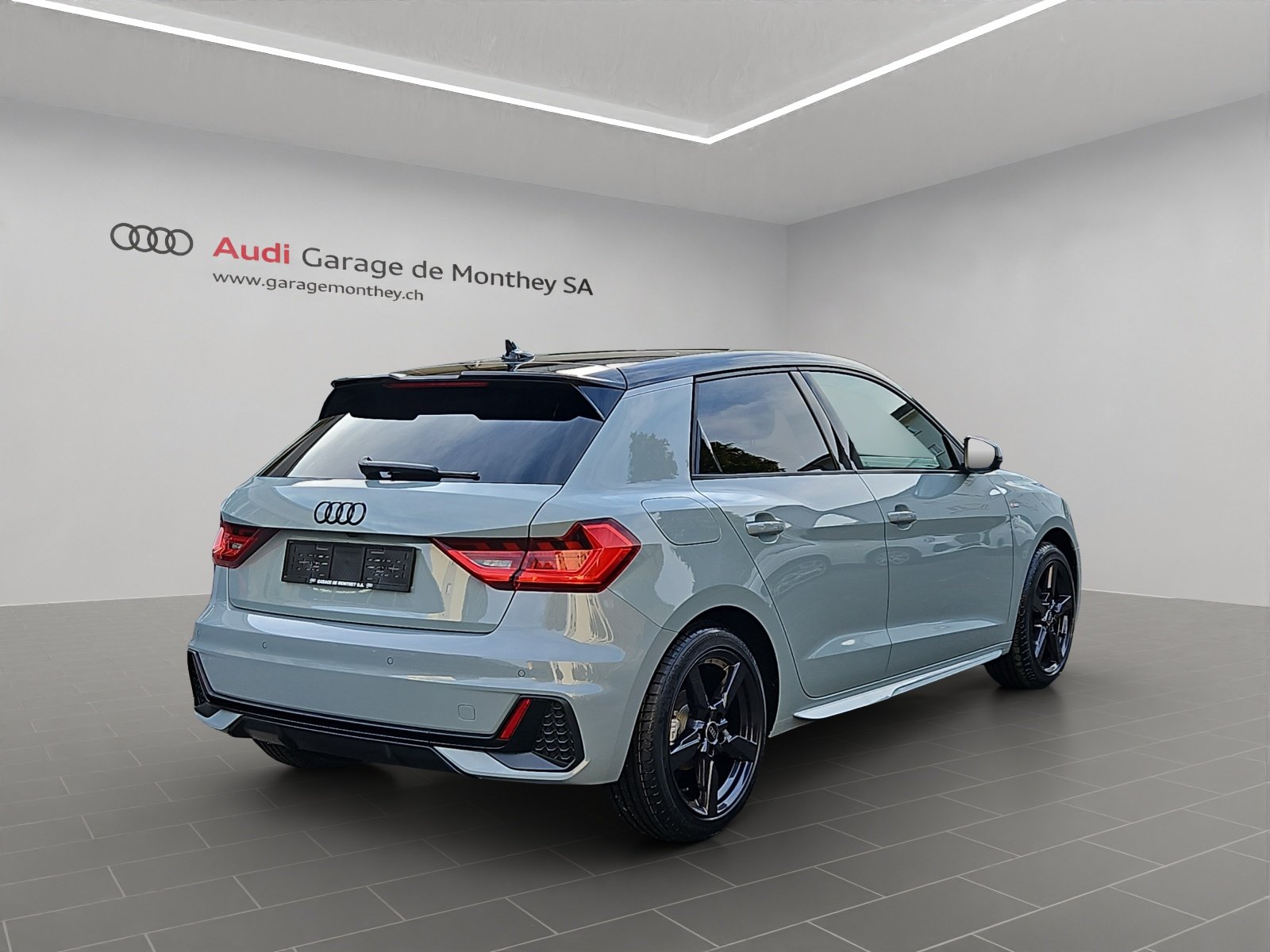 AUDI A1 Sportback 30 TFSI S Line Attraction S-tronic, Petrol, New car, Automatic - 4